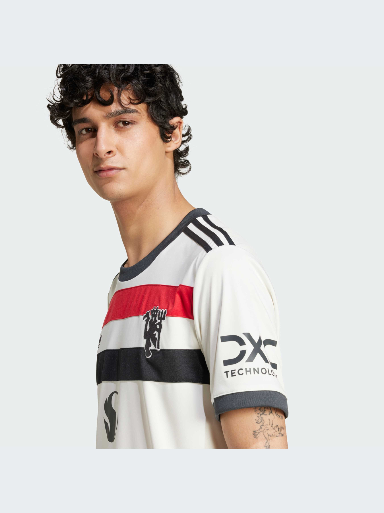 Спортивная футболка Adidas модель IY7806 Фото