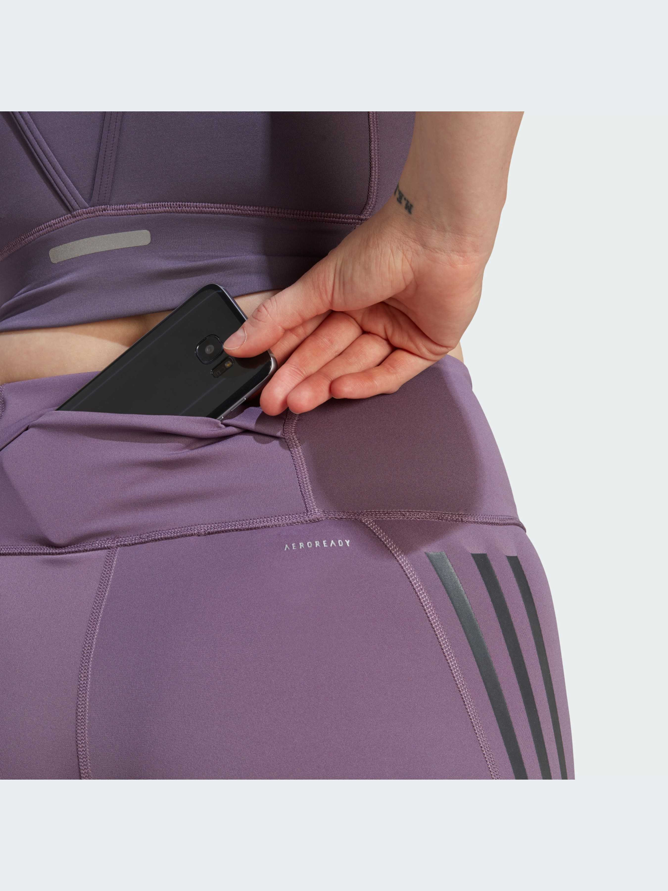 Спортивные леггинсы Adidas модель IJ6857 Фото