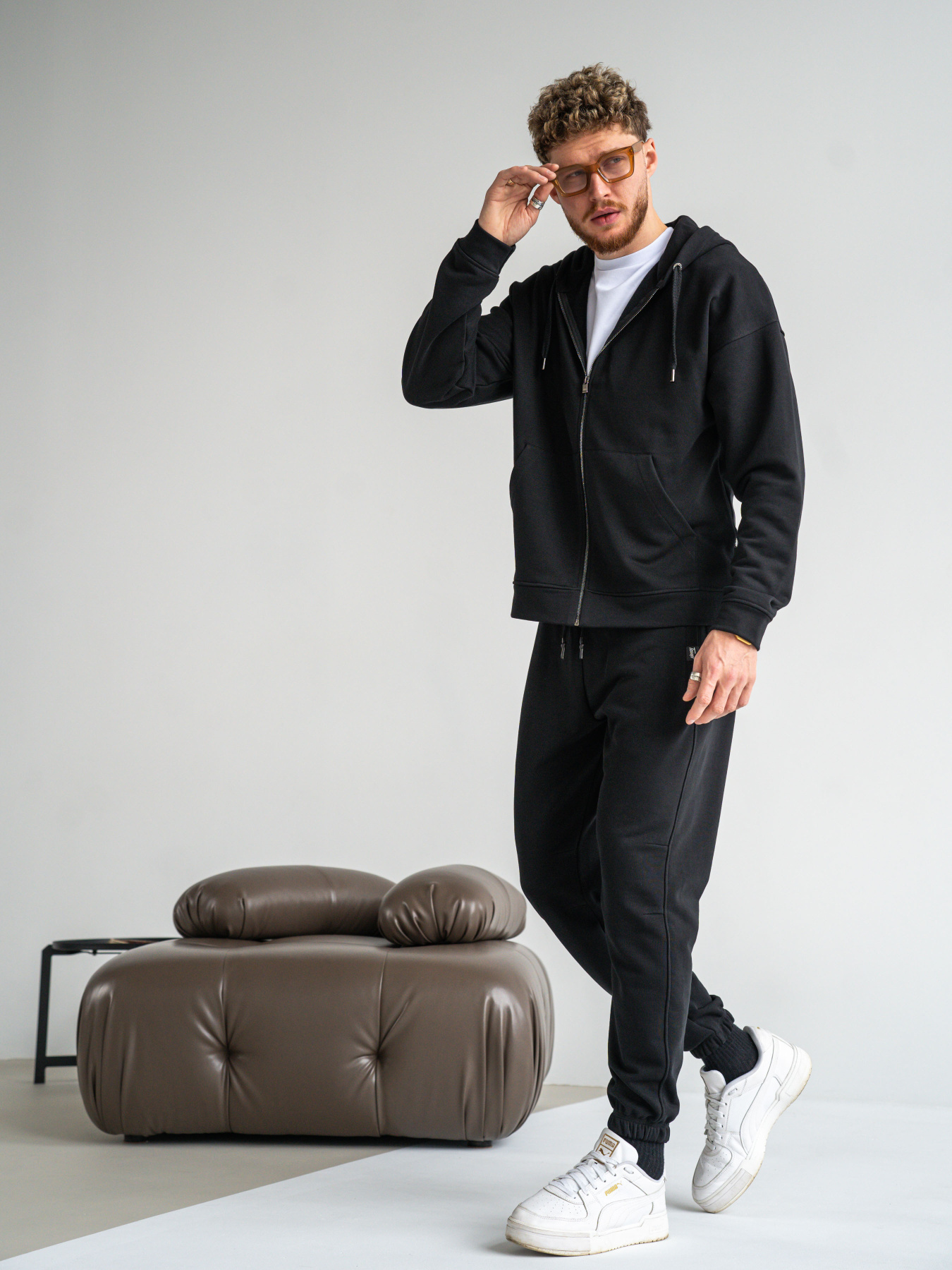 Чоловічий спортивний костюм на блискавці Over ZIP Чорний модель 530-23 Фото