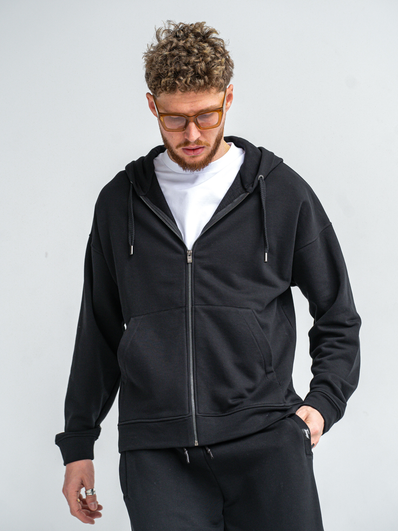 Чоловічий спортивний костюм на блискавці Over ZIP Чорний модель 530-23 Фото