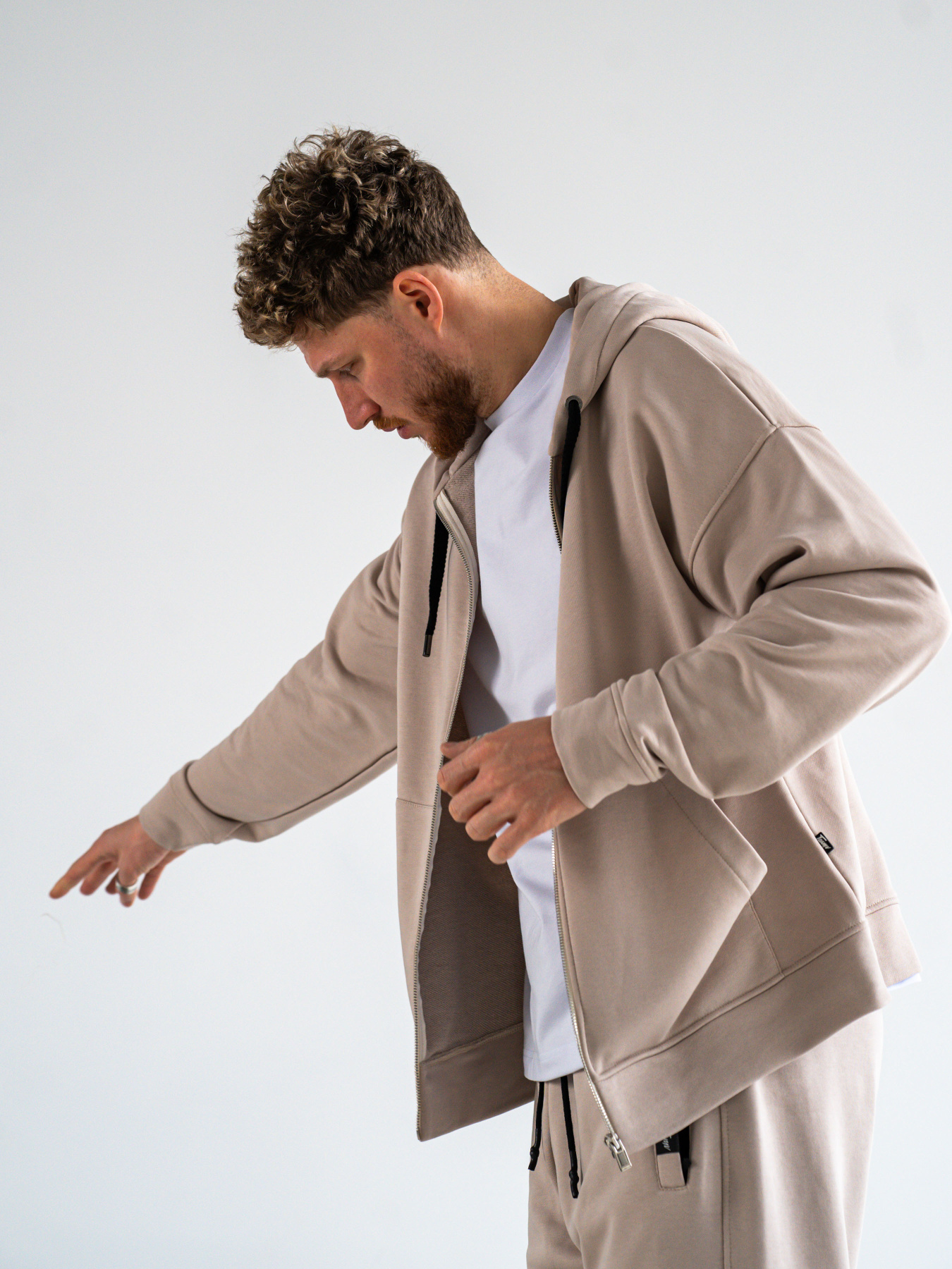Чоловічий спортивний костюм на блискавці Over ZIP Бежевий модель 530-23 Фото