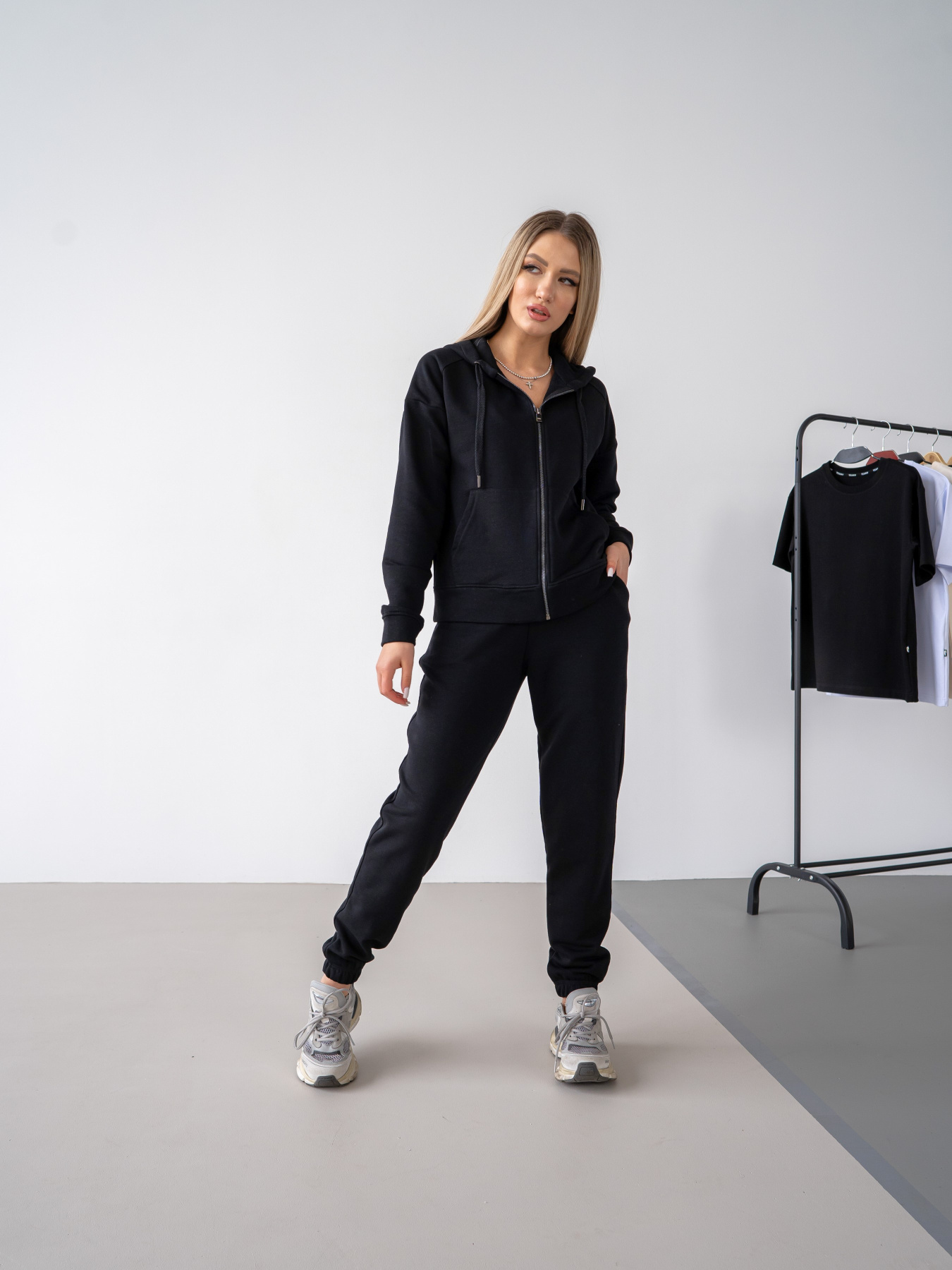 Жіночий костюм на блискавці Teamv NIKEL ZIP 23 Чорний модель 552-23 Фото