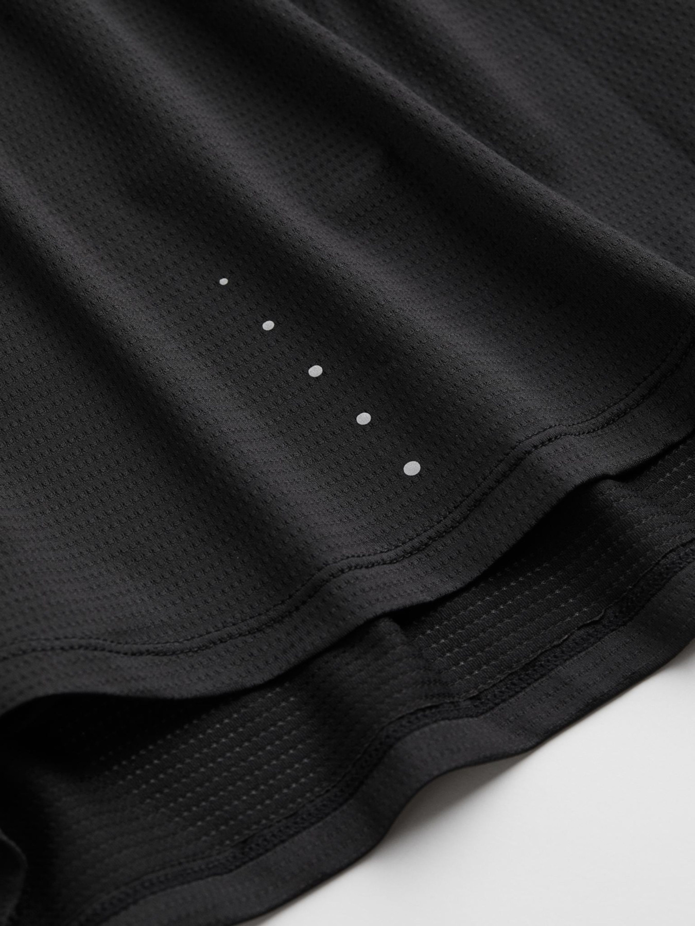 Спортивная футболка H&M модель 74053 Фото