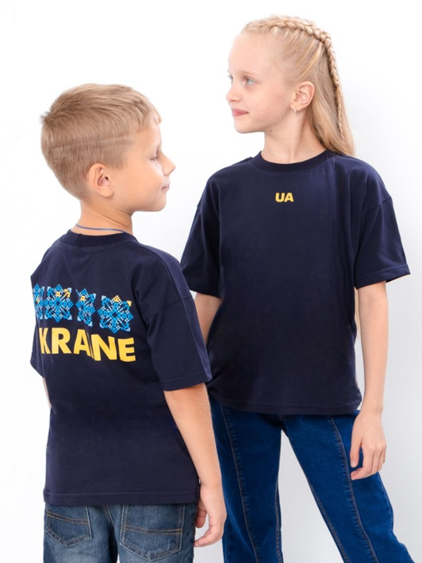 Футболка Носи своє модель 6414-ukraine-chornilxno-sinj Фото