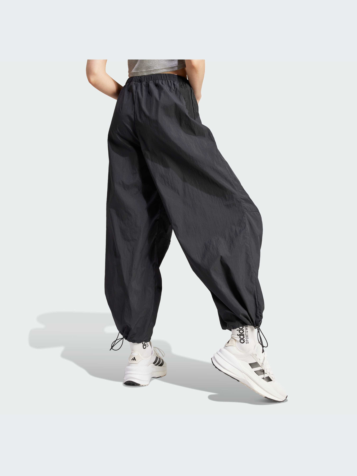 Брюки повседневные Adidas модель IQ4827 Фото