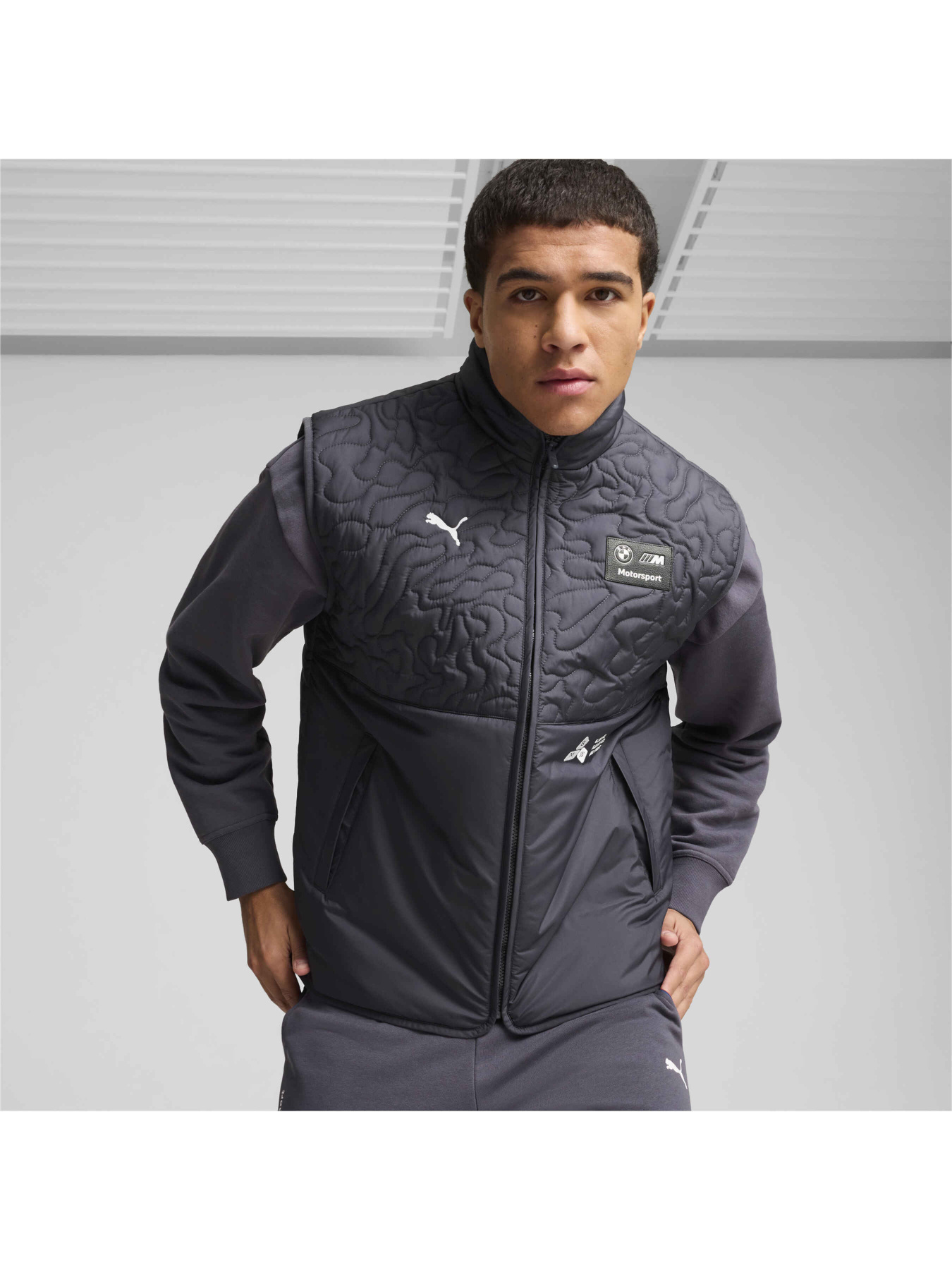 Жилет с утеплителем PUMA Bmw Mms Statement Vest модель 627287 Фото
