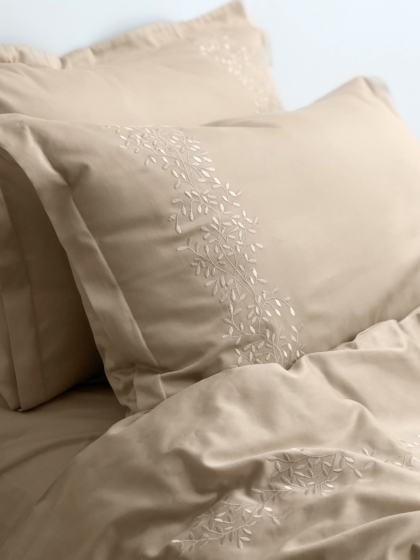Комплект постільної білизни лате з вишитими гілками Cozy модель 8048805 Фото