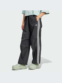 Повсякденні штани Adidas Adicolor модель IY7251 Повсякденні штани Adidas Adicolor модель IY7251 Фото