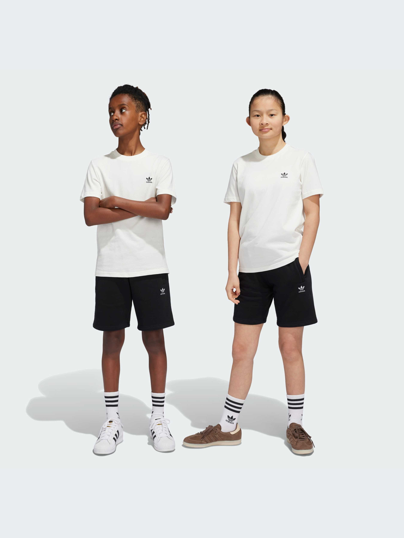 Повсякденні шорти Adidas модель IW3499 Фото