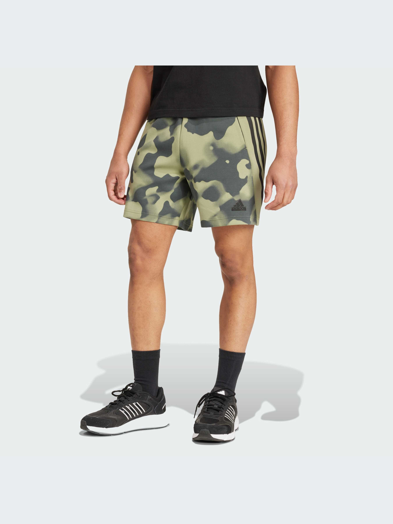 Шорты Adidas модель IW6082 Фото