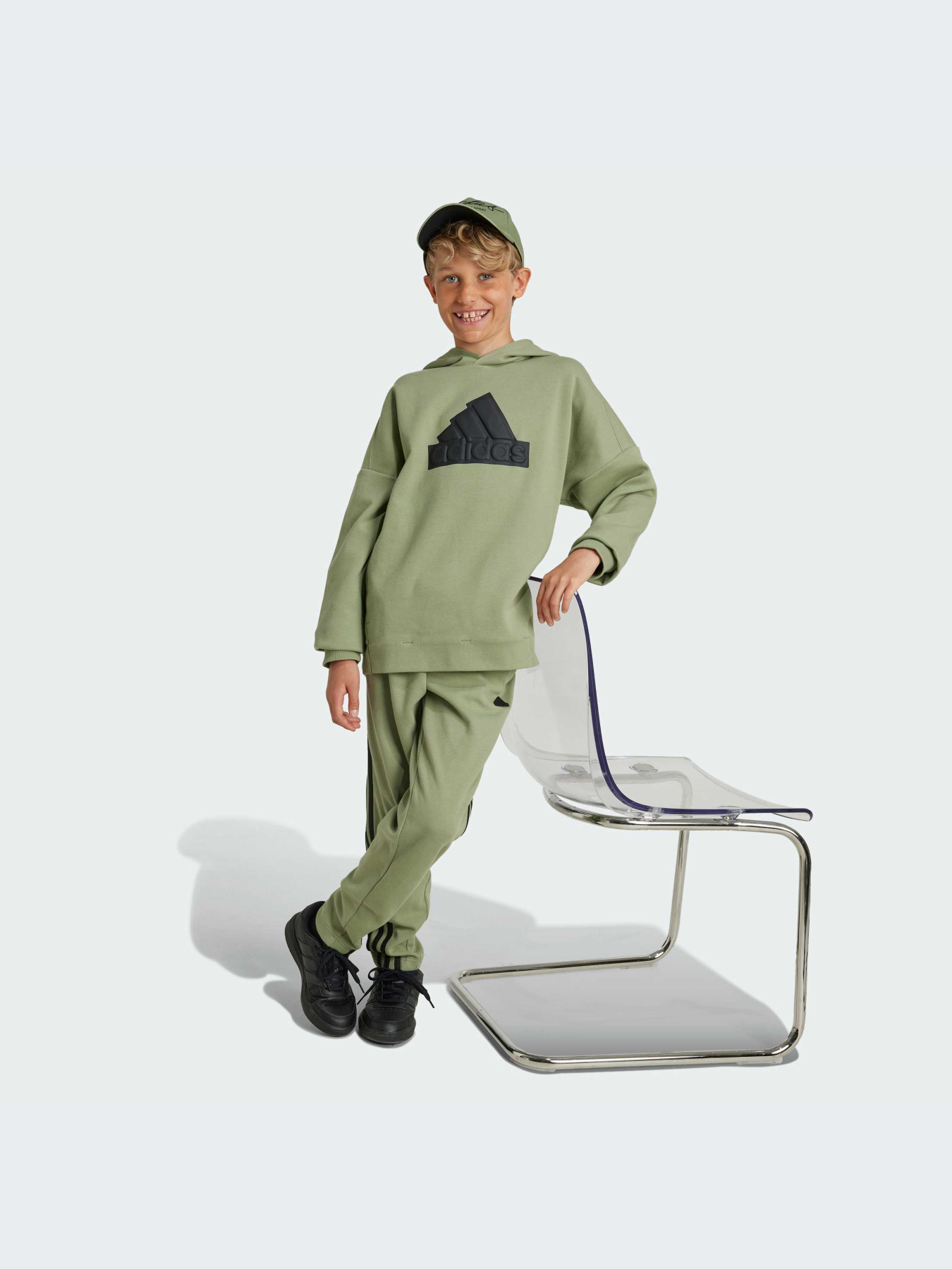 Повседневные штаны Adidas модель IX3644 Фото