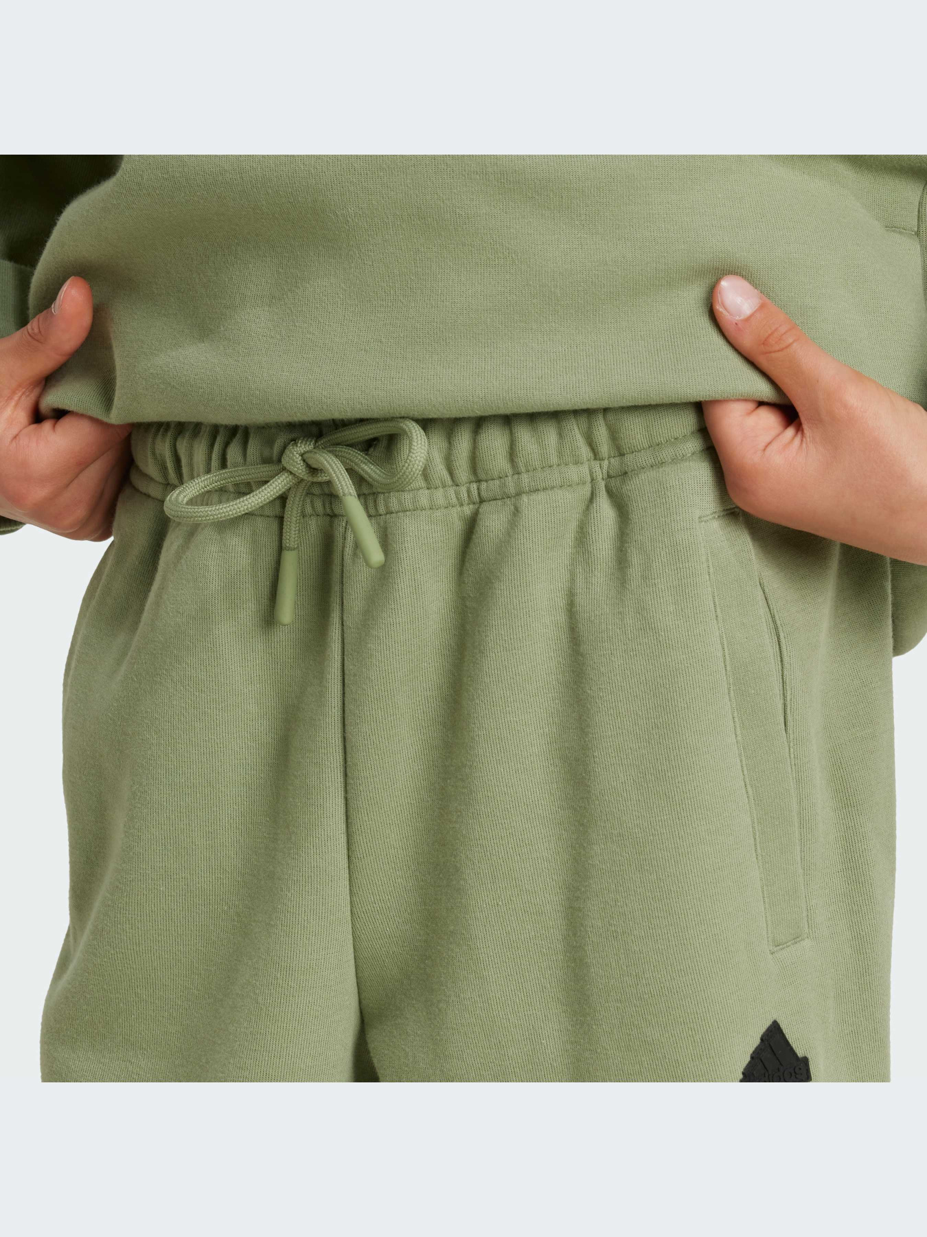 Повседневные штаны Adidas модель IX3644 Фото