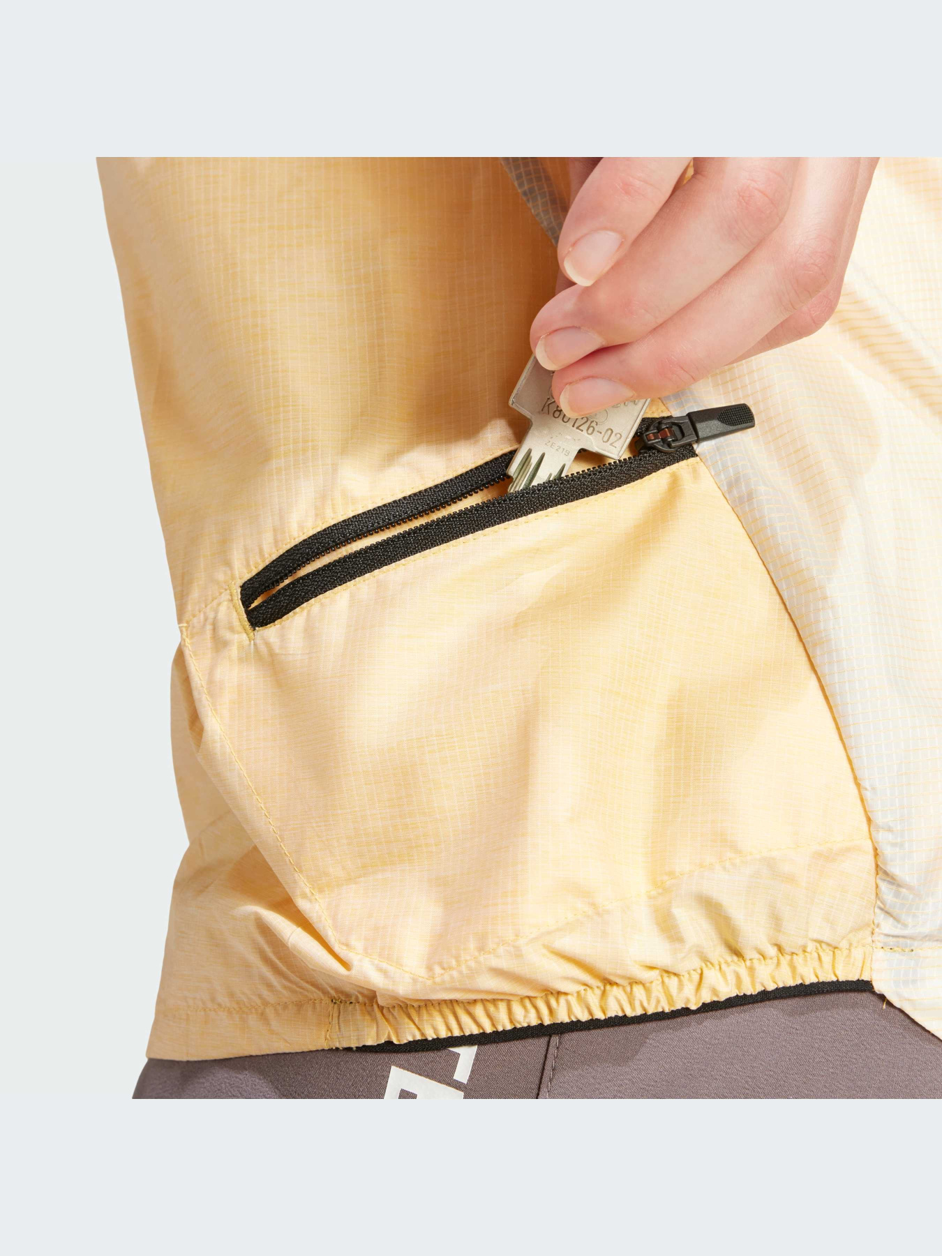 Вітровка Adidas модель IN2908 Фото