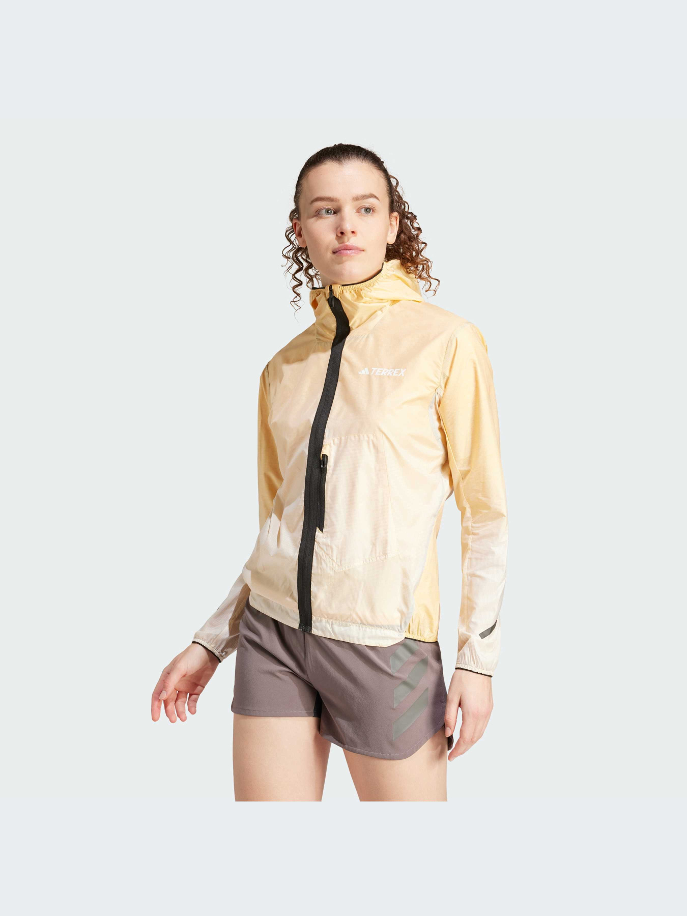 Вітровка Adidas модель IN2908 Фото