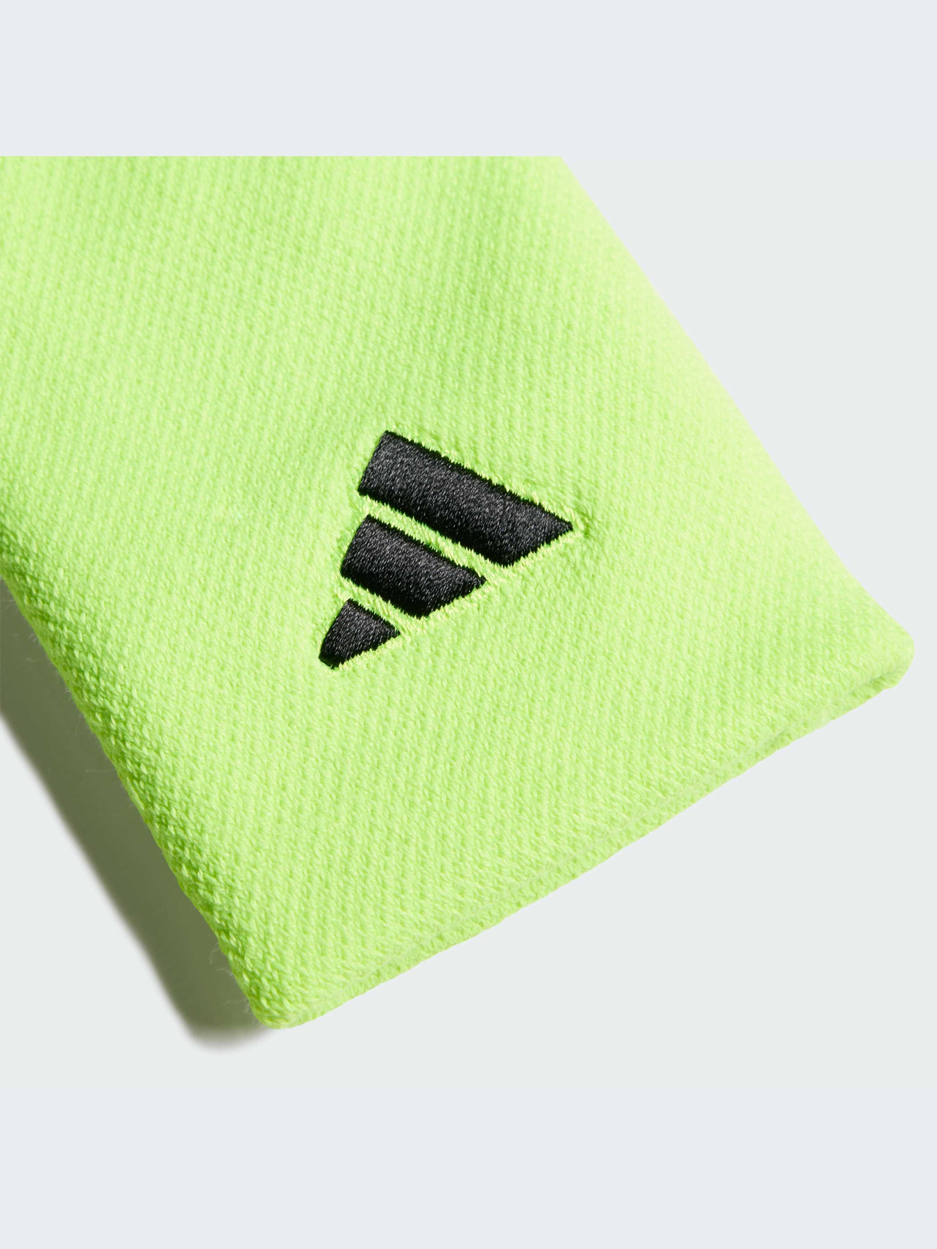 Напульсники Adidas модель IN5950 Напульсники Adidas модель IN5950 Фото