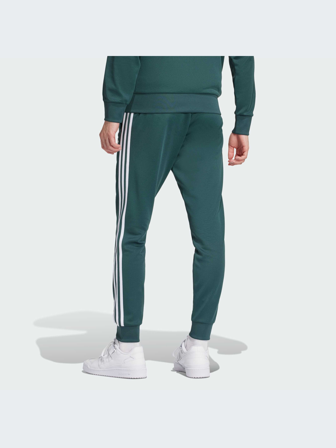 Спортивні штани Adidas модель IY9868 Спортивні штани Adidas модель IY9868 Фото