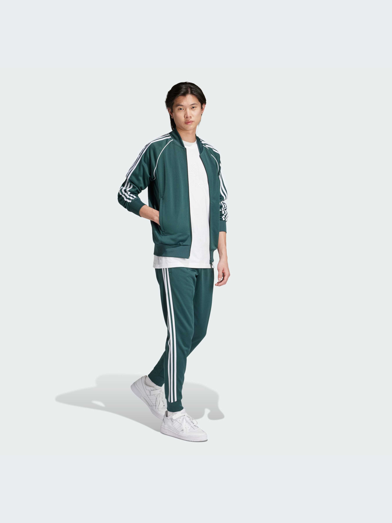 Спортивні штани Adidas модель IY9868 Спортивні штани Adidas модель IY9868 Фото