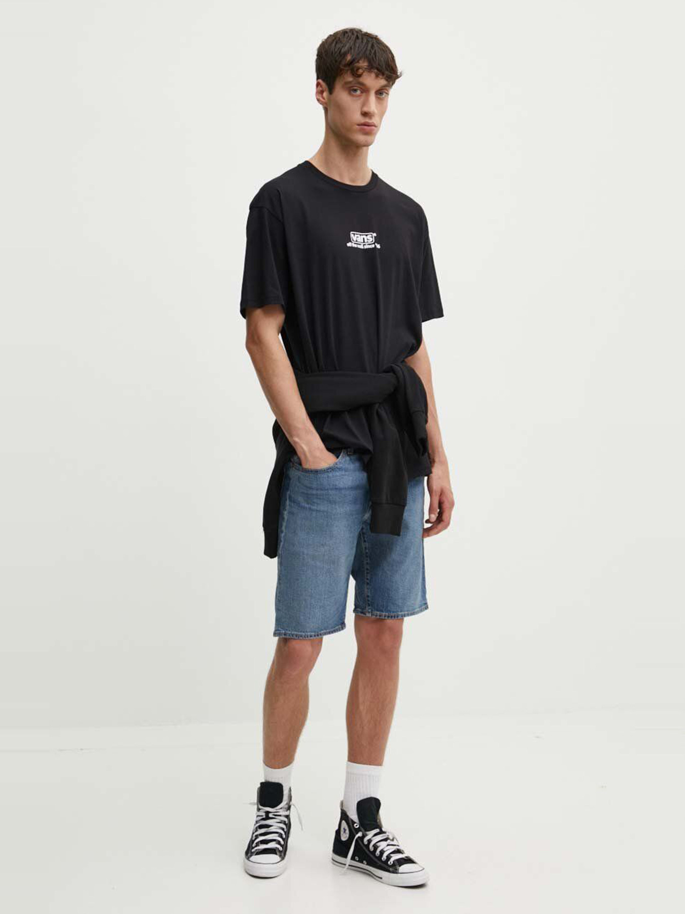 Футболки и поло Vans модель VN000HFFBLK1 Фото