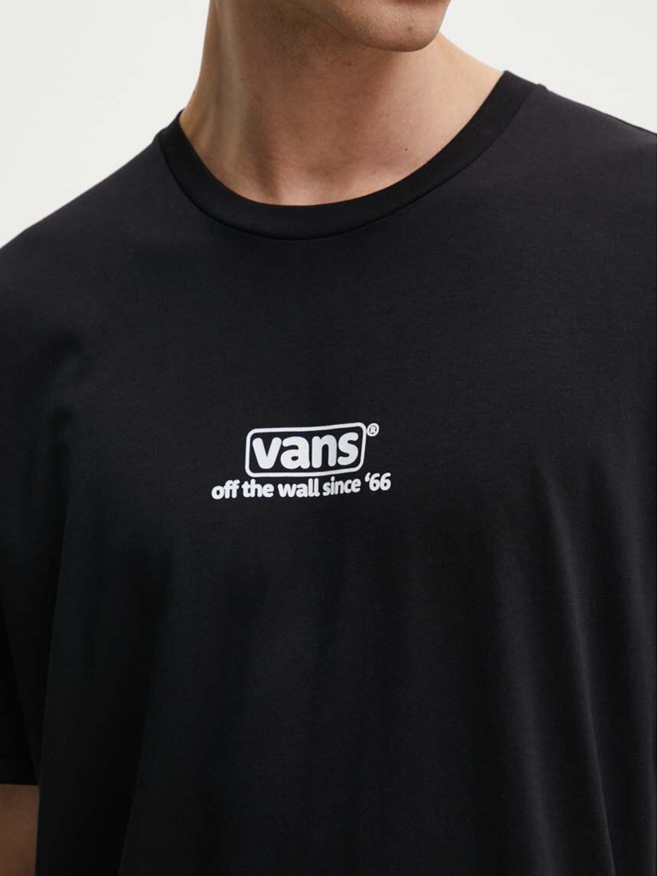 Футболки и поло Vans модель VN000HFFBLK1 Фото