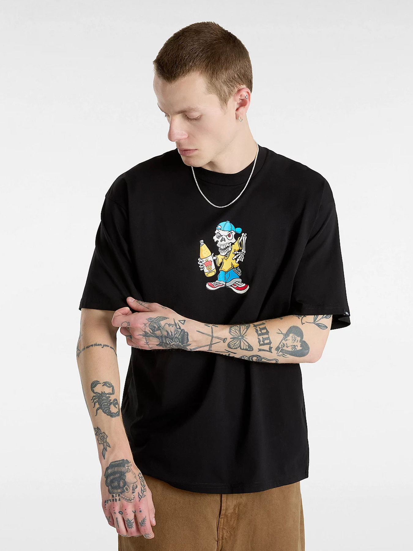 Футболки и поло Vans модель VN000HFRBLK1 Фото