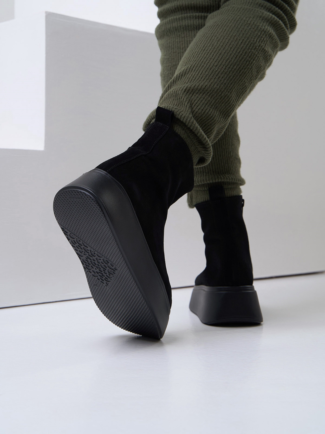 Ботинки ISSA Plus модель OB2-501_черный Фото