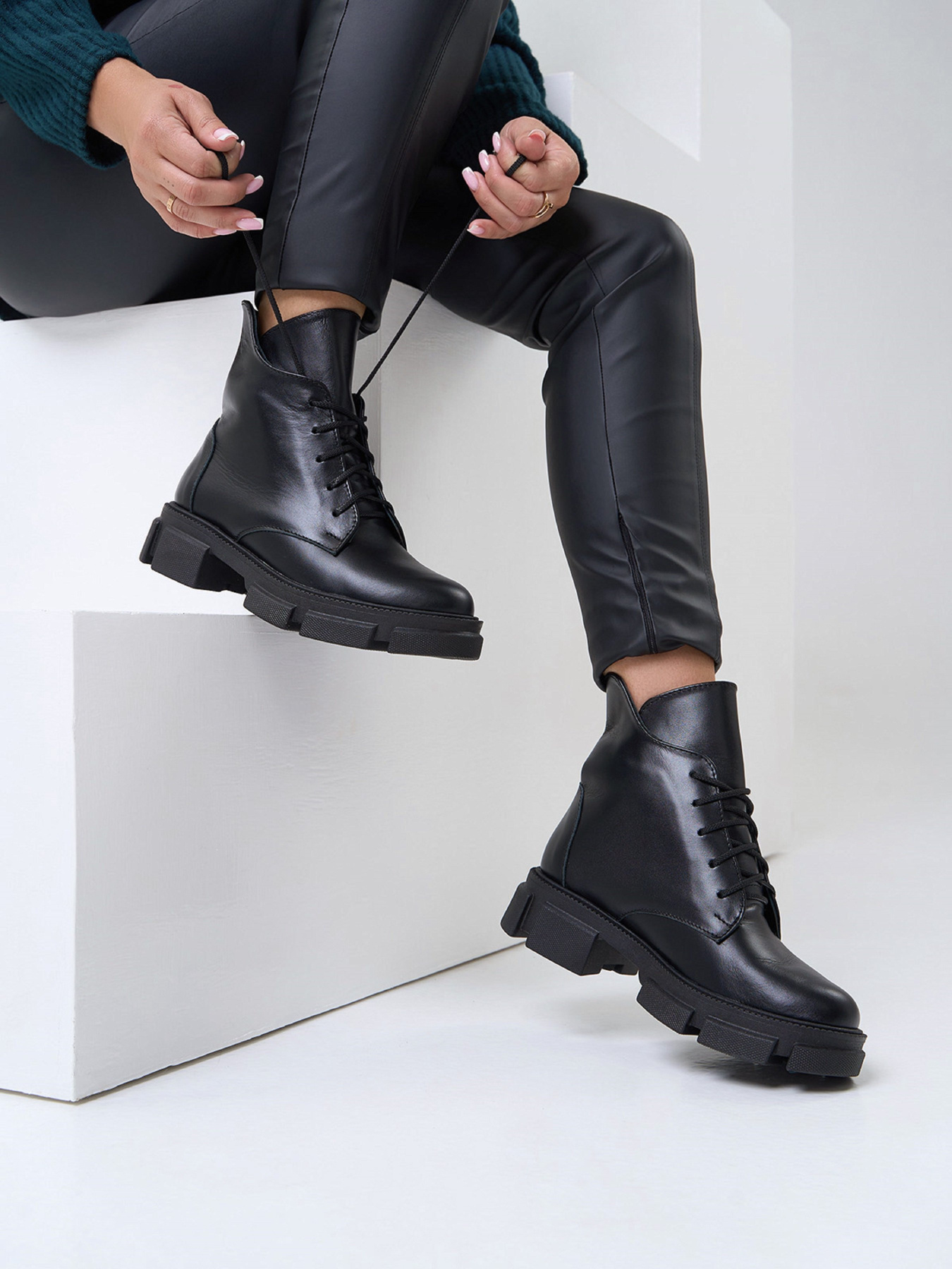 Черевики ISSA Plus модель OB2-504_черный Фото