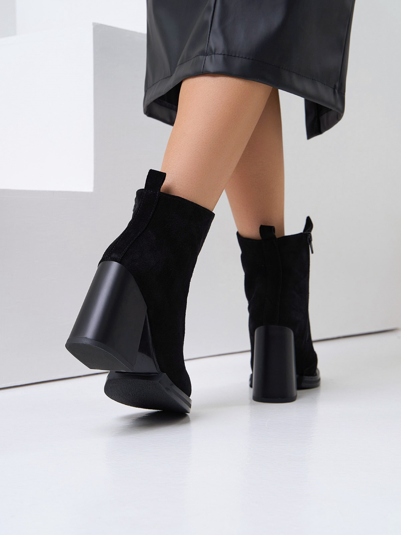 Ботильйони ISSA Plus модель OB2-511_черный Фото