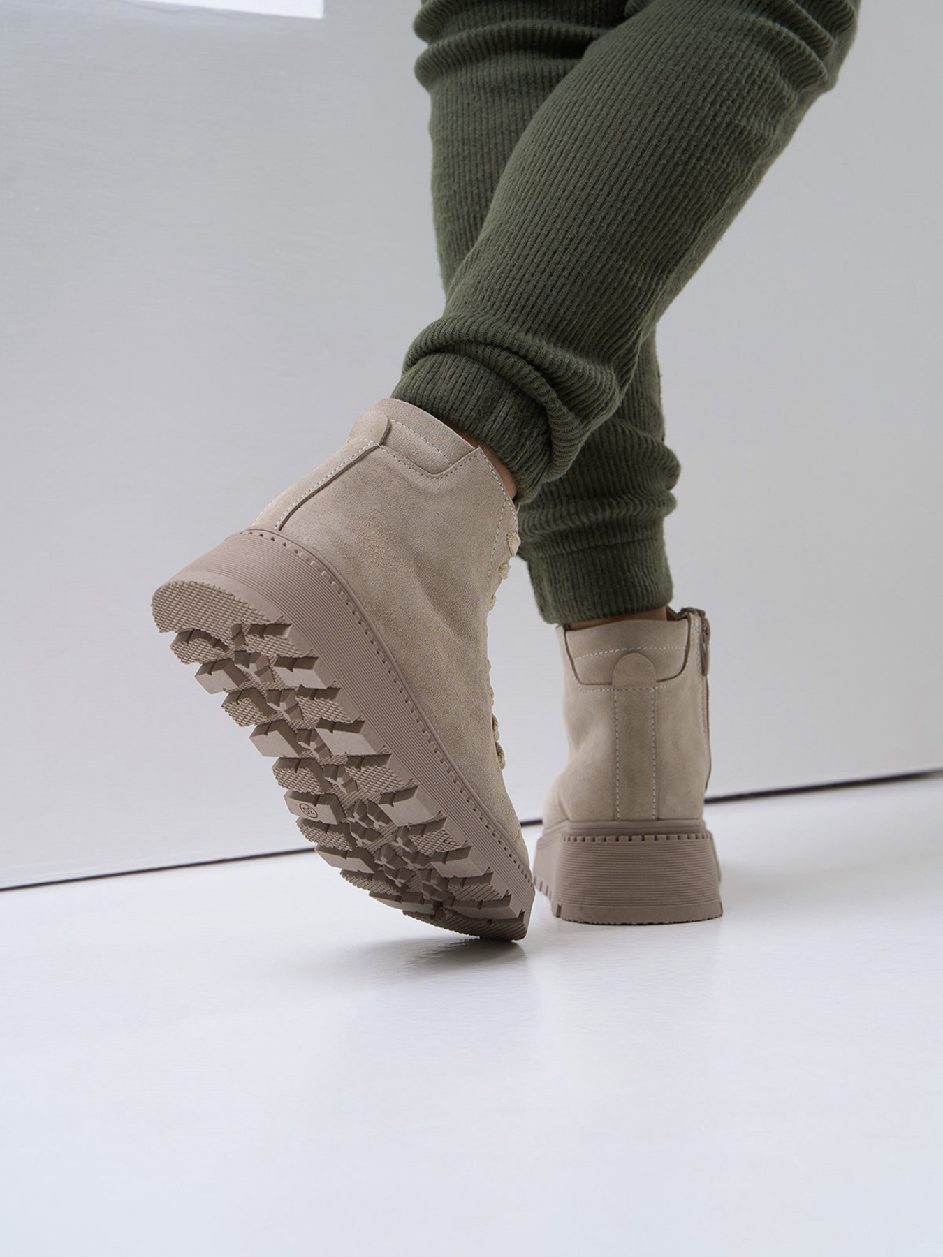 Ботинки ISSA Plus модель OB2-514_бежевый Фото