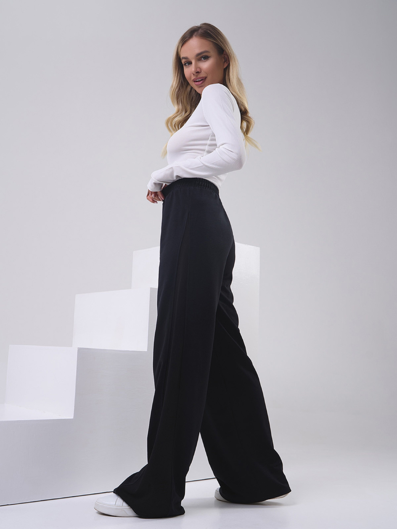 Брюки повседневные ISSA Plus модель 14800_черный Фото