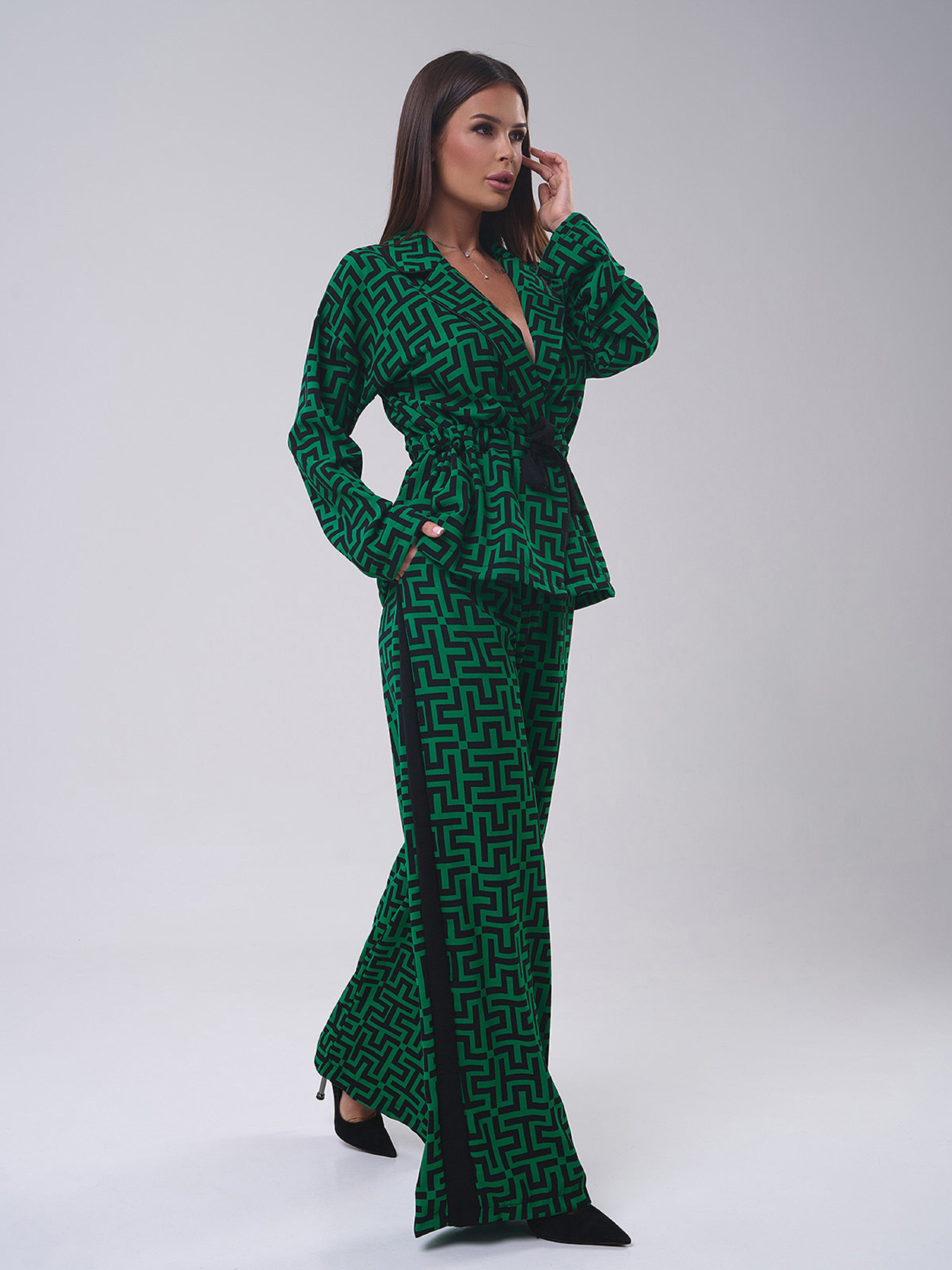 Повседневный костюм ISSA Plus модель 14804_зеленый Повседневный костюм ISSA Plus модель 14804_зеленый Фото