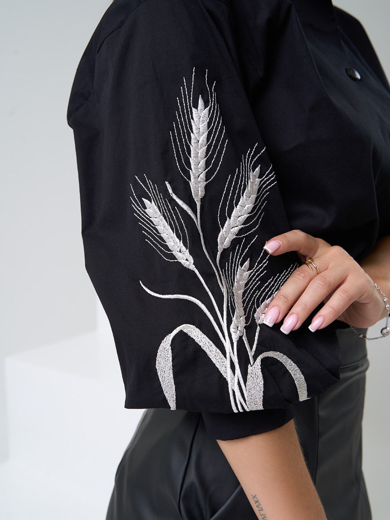 Рубашка ISSA Plus модель SA-547_черный Фото