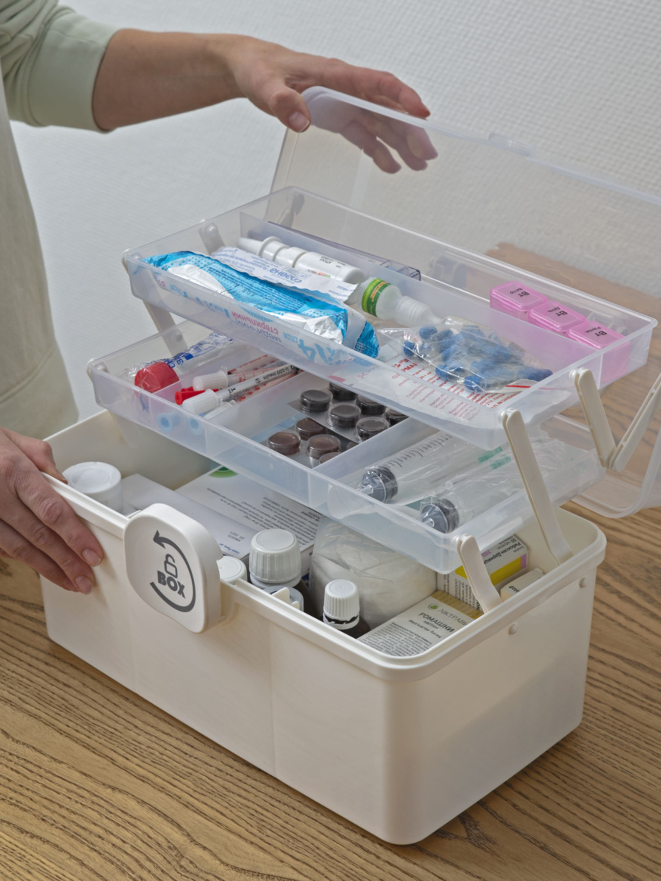 Аптечка-органайзер белая MBM MY HOME модель PC-16 WHITE Фото