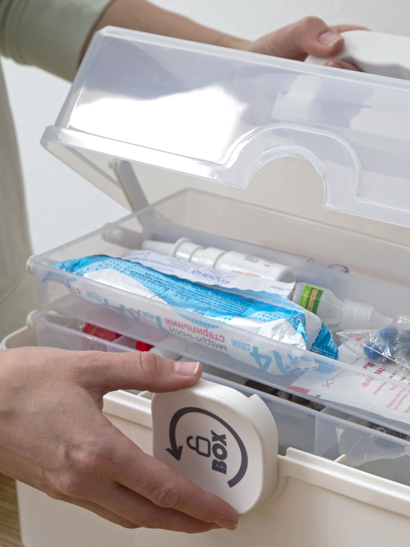 Аптечка-органайзер белая MBM MY HOME модель PC-16 WHITE Фото