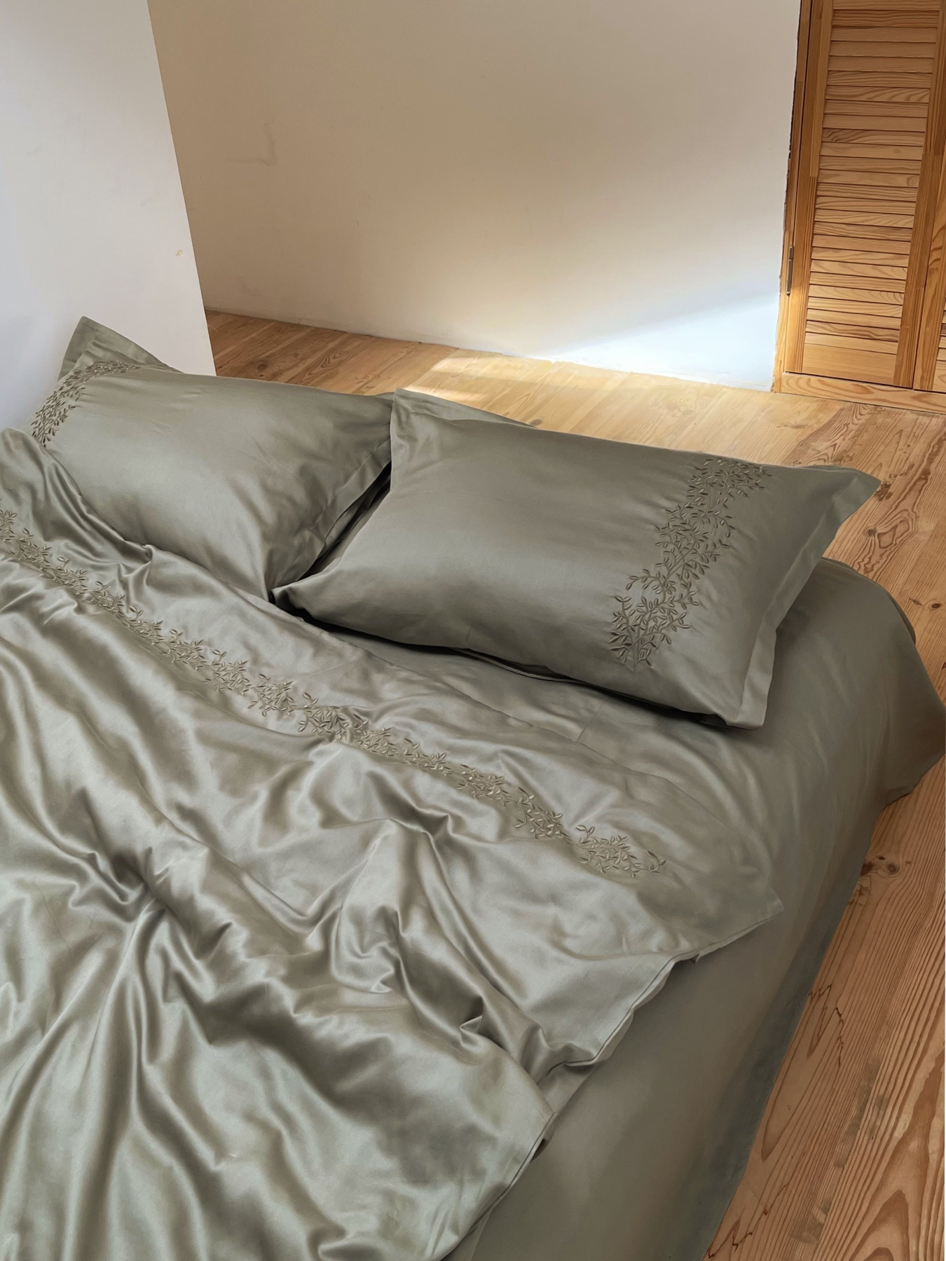 Комплект постільної білизни мох з вишитими гілками Cozy Модель 8048839 Фото