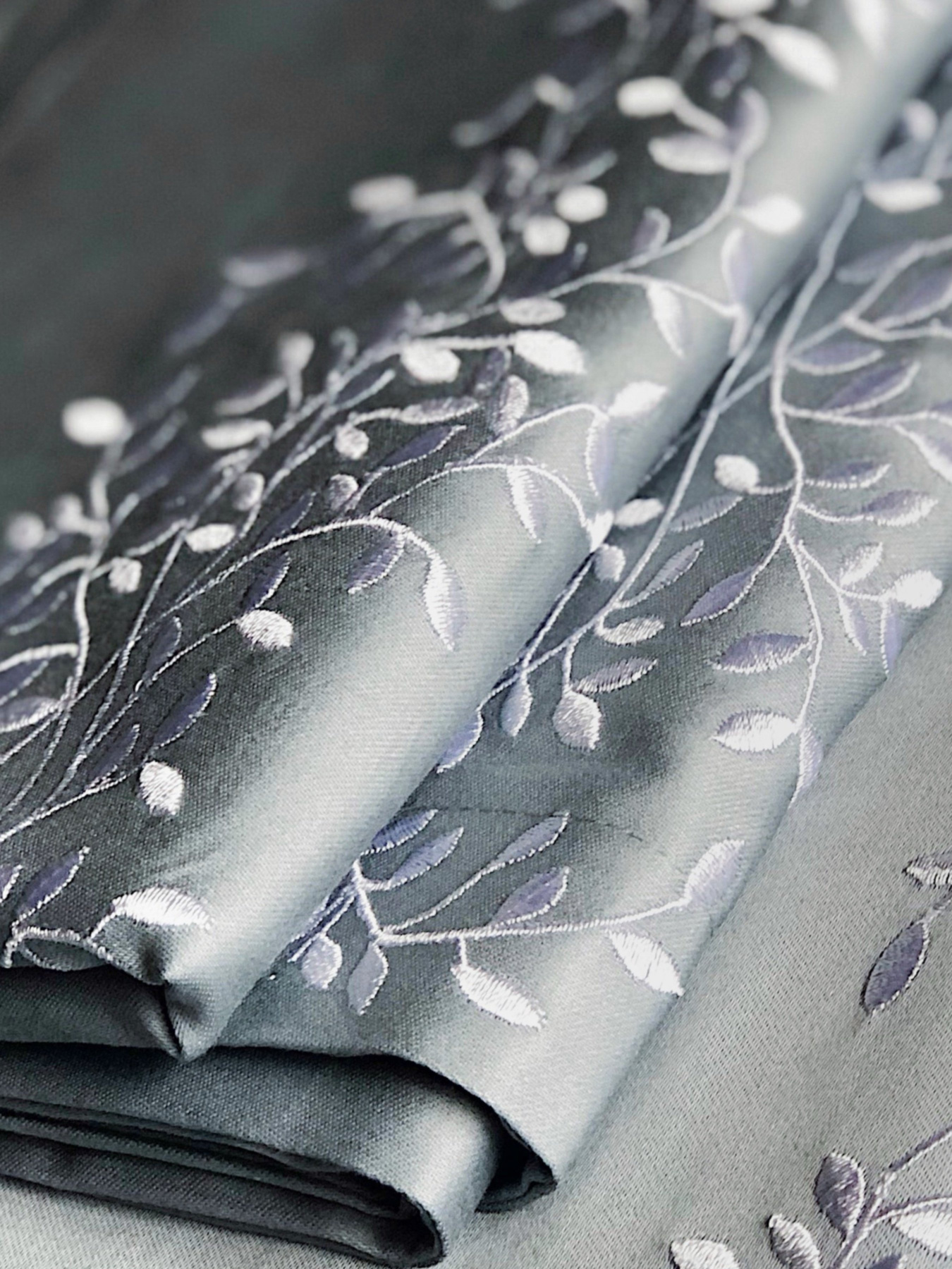 Комплект постільної білизни сіро-блакитний з вишитими гілками Cozy Модель 7794313 Фото