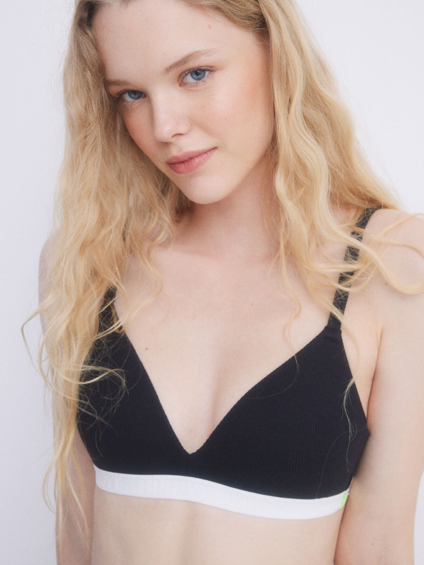 Бюстгальтер Hi&Bye модель 9538313-01 Фото