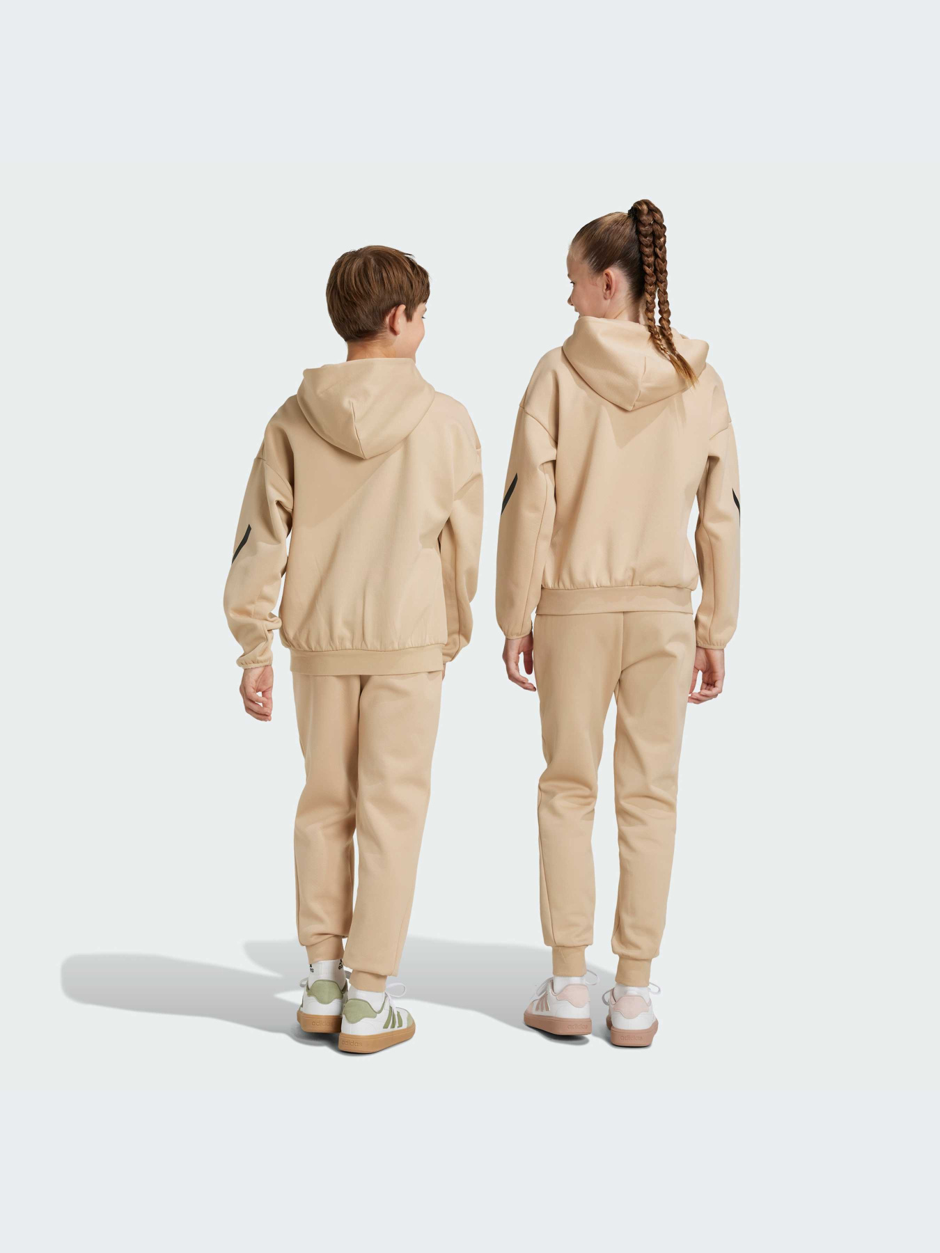 Джоггеры Adidas ZNE модель JF2492 Джоггеры Adidas ZNE модель JF2492 Фото