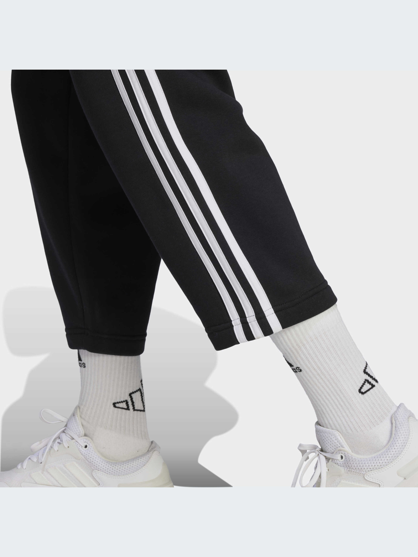 Штани Adidas модель HZ5748 Фото