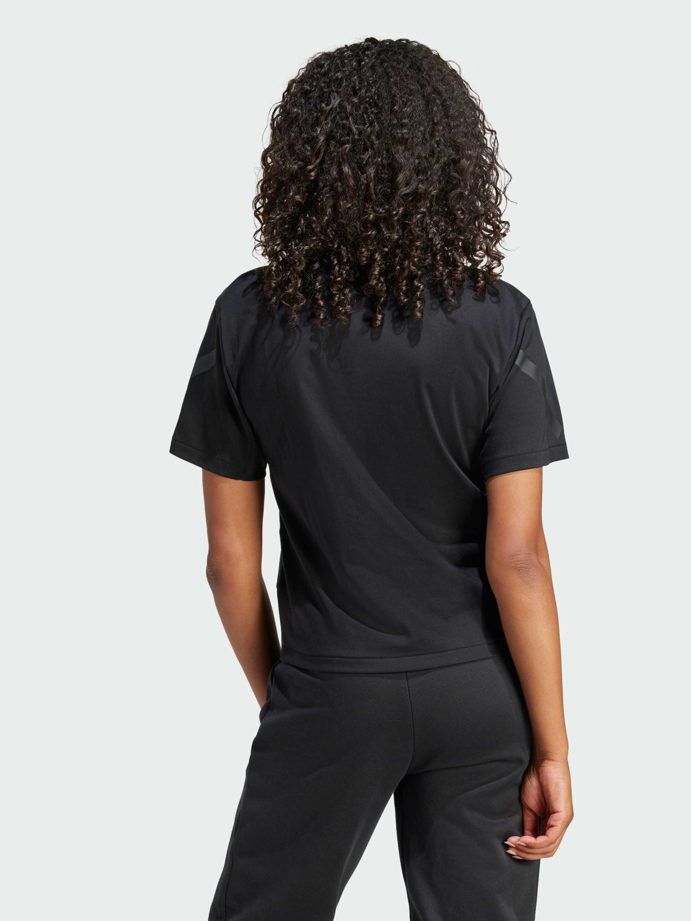 Футболка Adidas ZNE модель JE7846 Фото