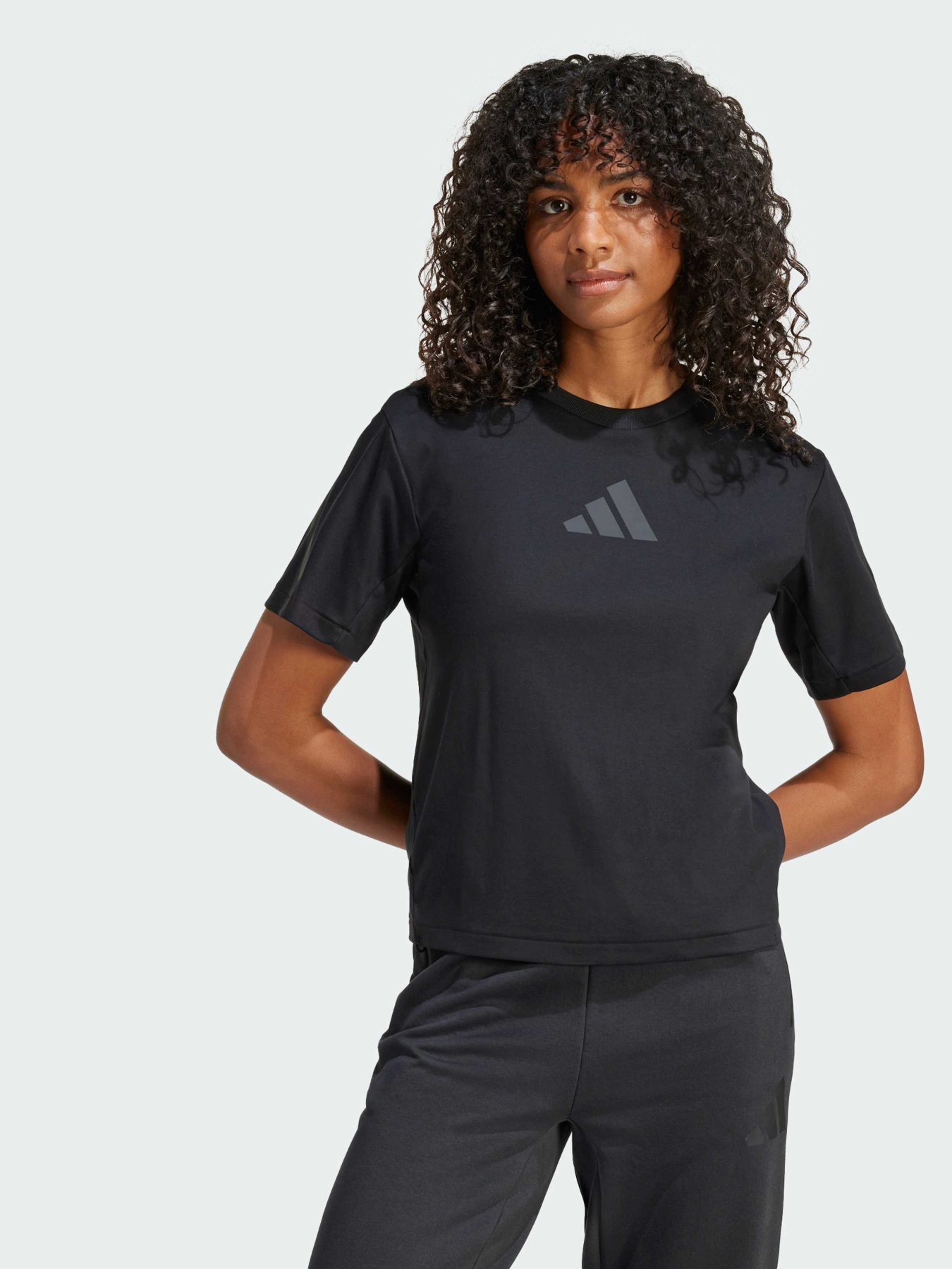 Футболка Adidas ZNE модель JE7846 Фото