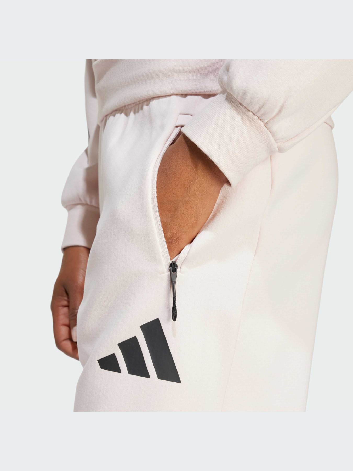 Брюки Adidas ZNE модель JF4780 Фото