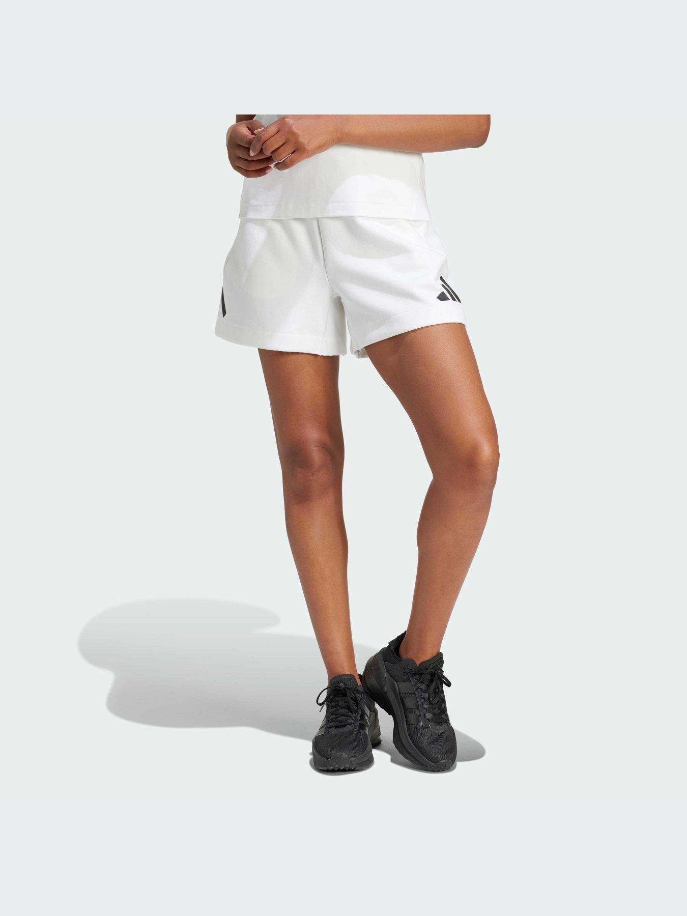 Повседневные шорты Adidas ZNE модель JJ4678 Фото