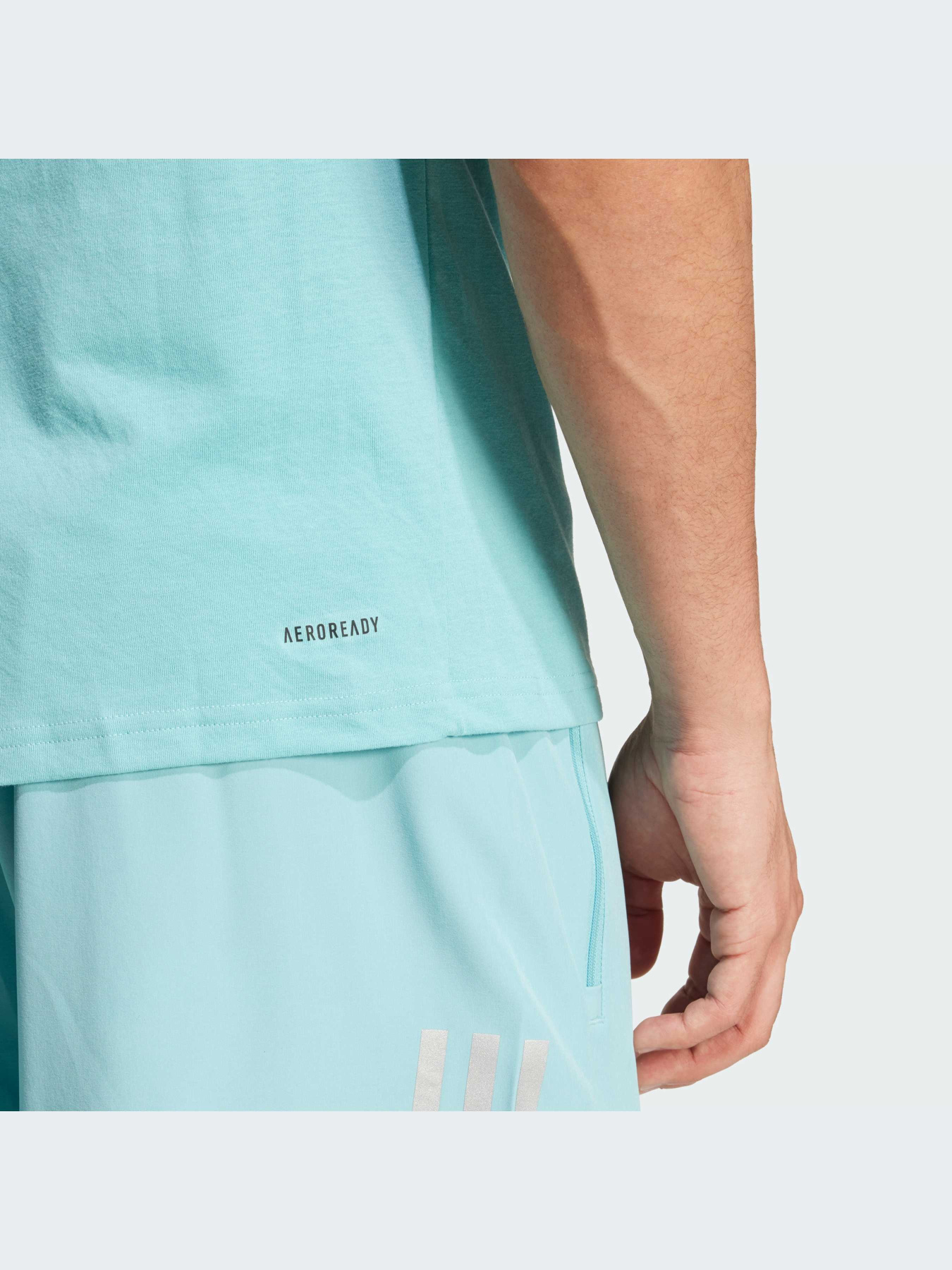 Спортивная футболка Adidas модель IW3347 Фото