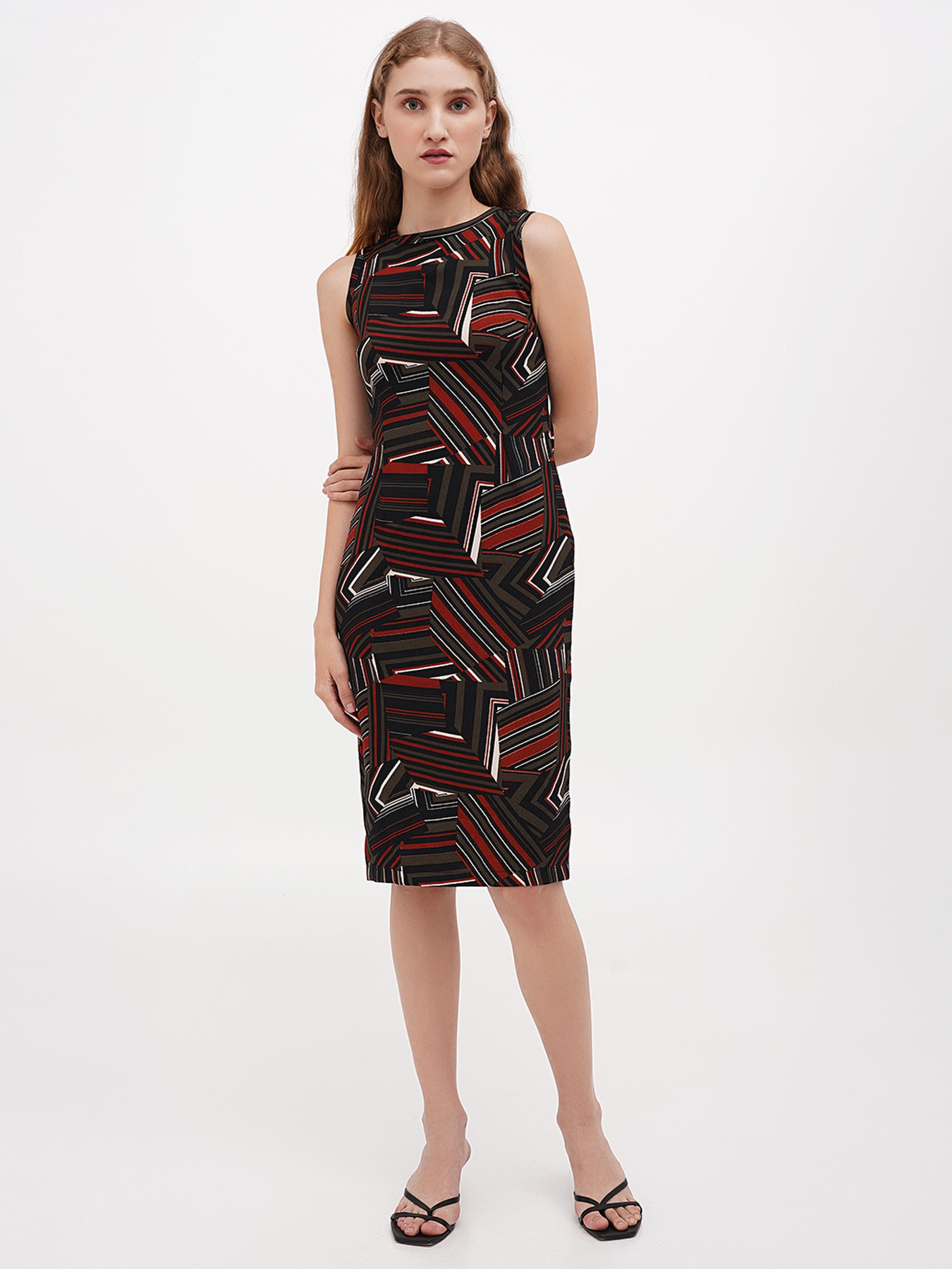 Платье мини Sassofono модель A271-SC-1516_черный Фото