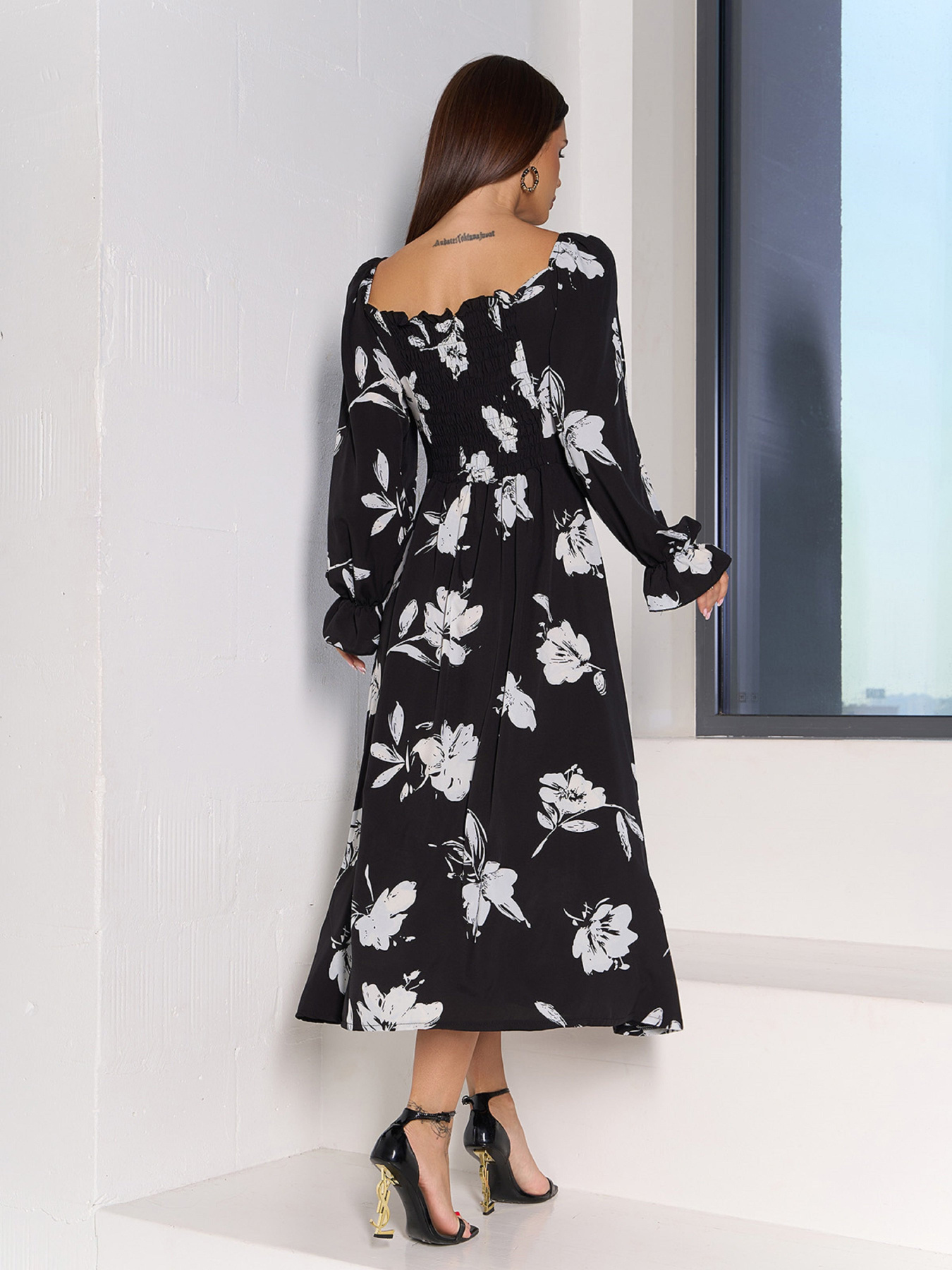 Сукня міді ISSA Plus модель SA-551_черный_белый Фото