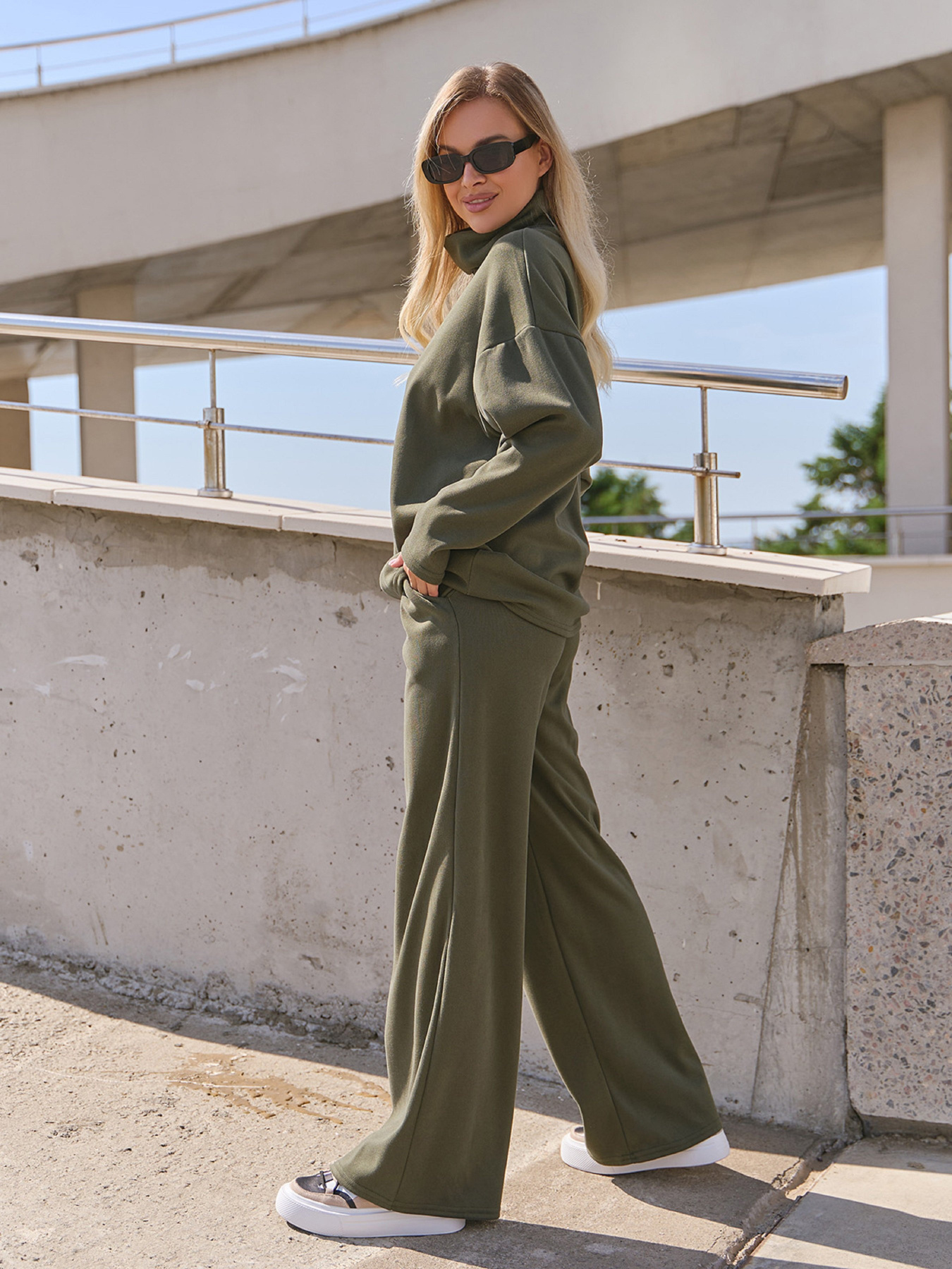 Повседневный костюм ISSA Plus модель 14820_хаки Фото