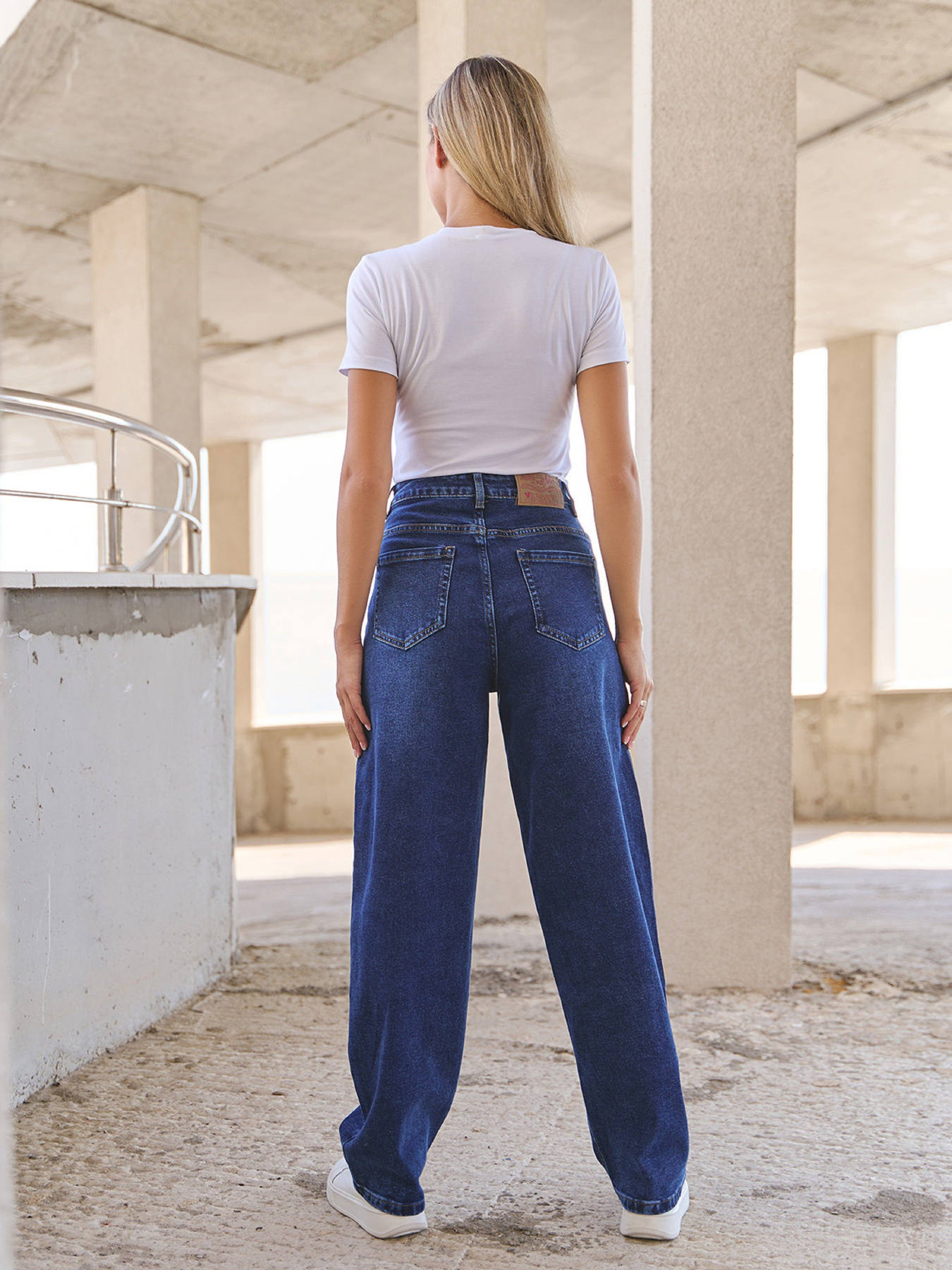 Широкі джинси ISSA Plus модель WN20-640_синий Фото