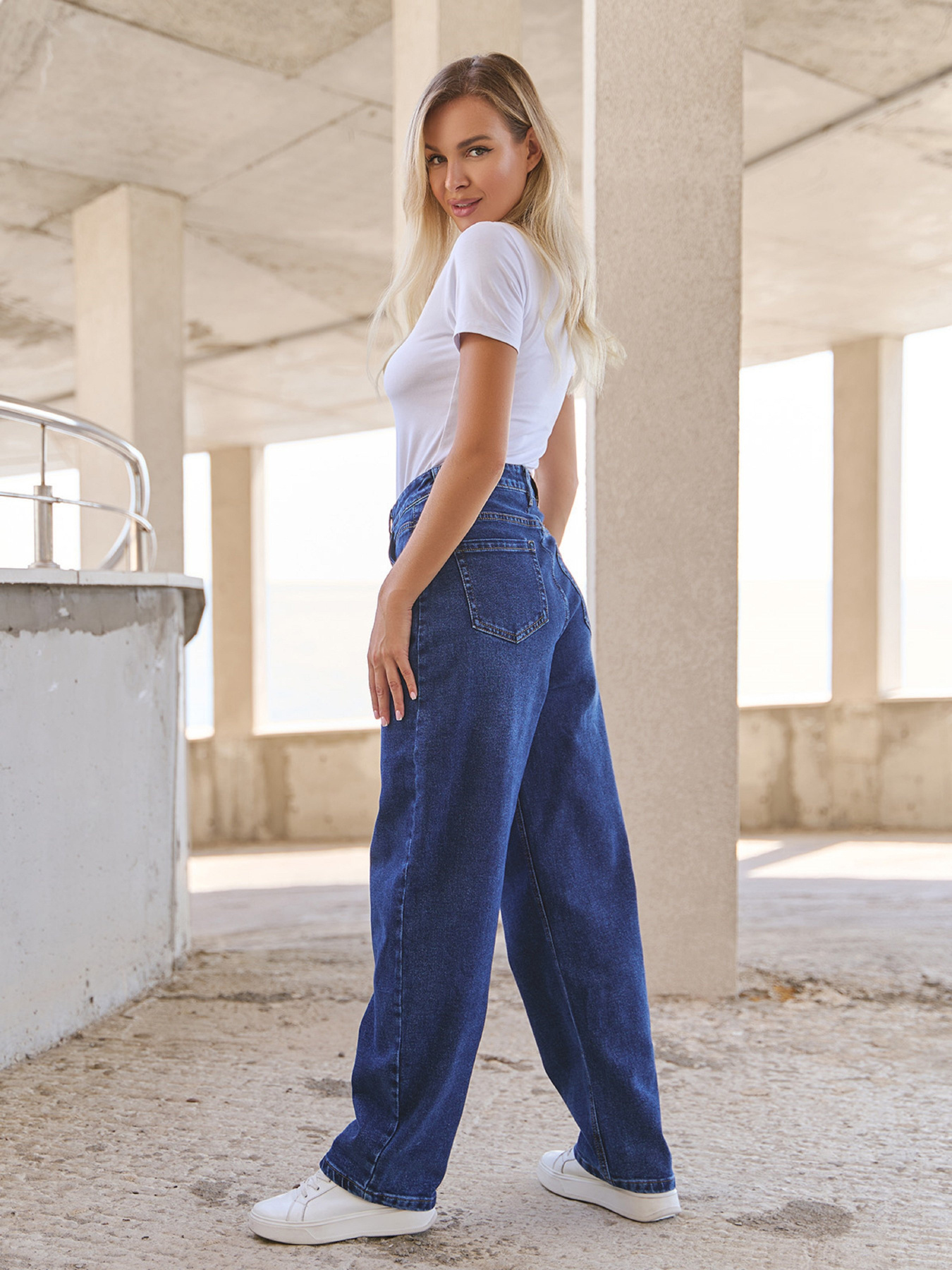 Широкі джинси ISSA Plus модель WN20-640_синий Фото