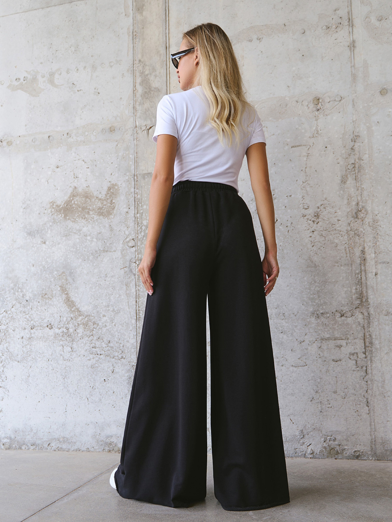 Брюки палаццо ISSA Plus модель 14821_черный Фото