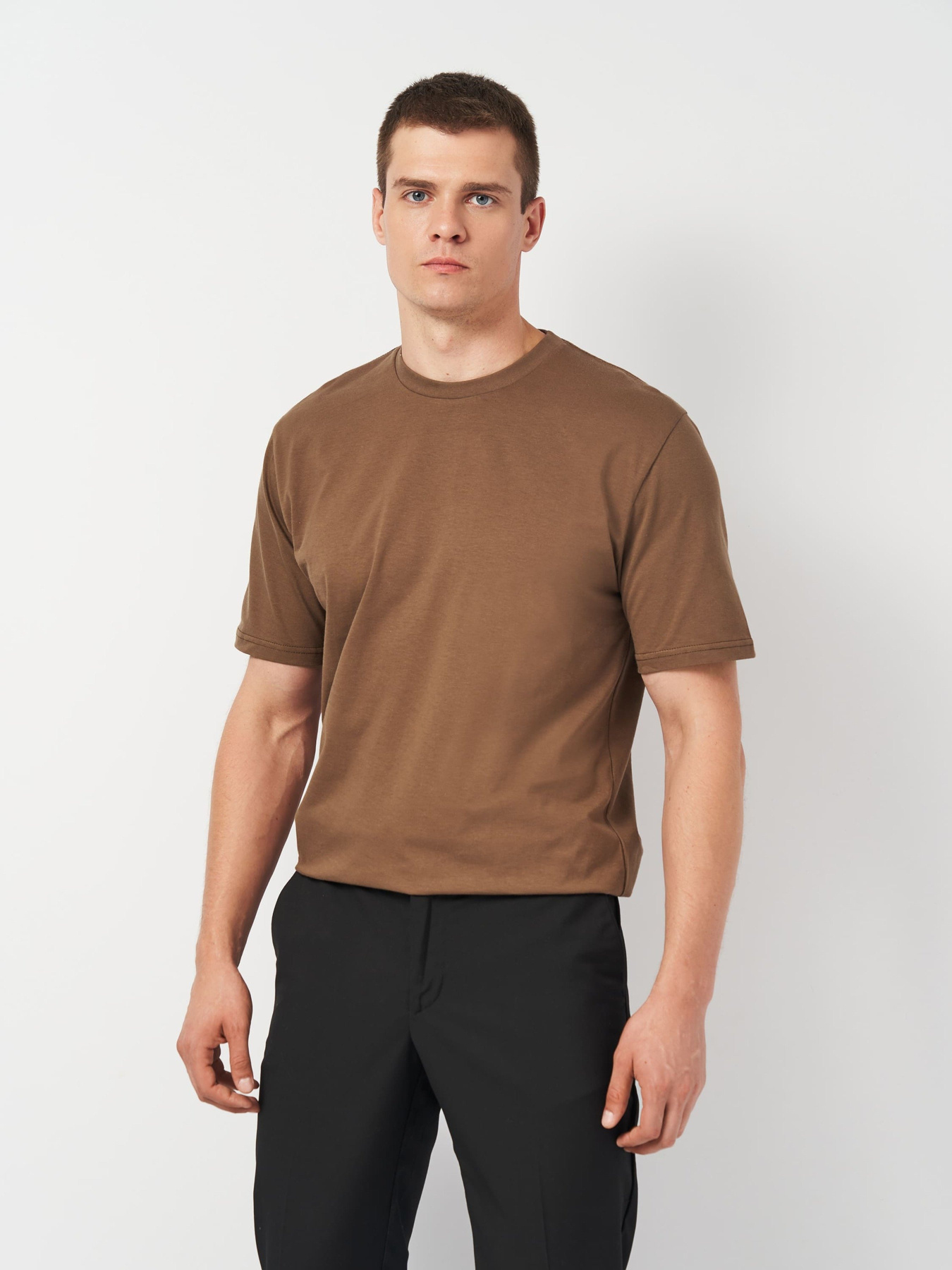 Футболка Роза Модель 231101_chocolate Фото